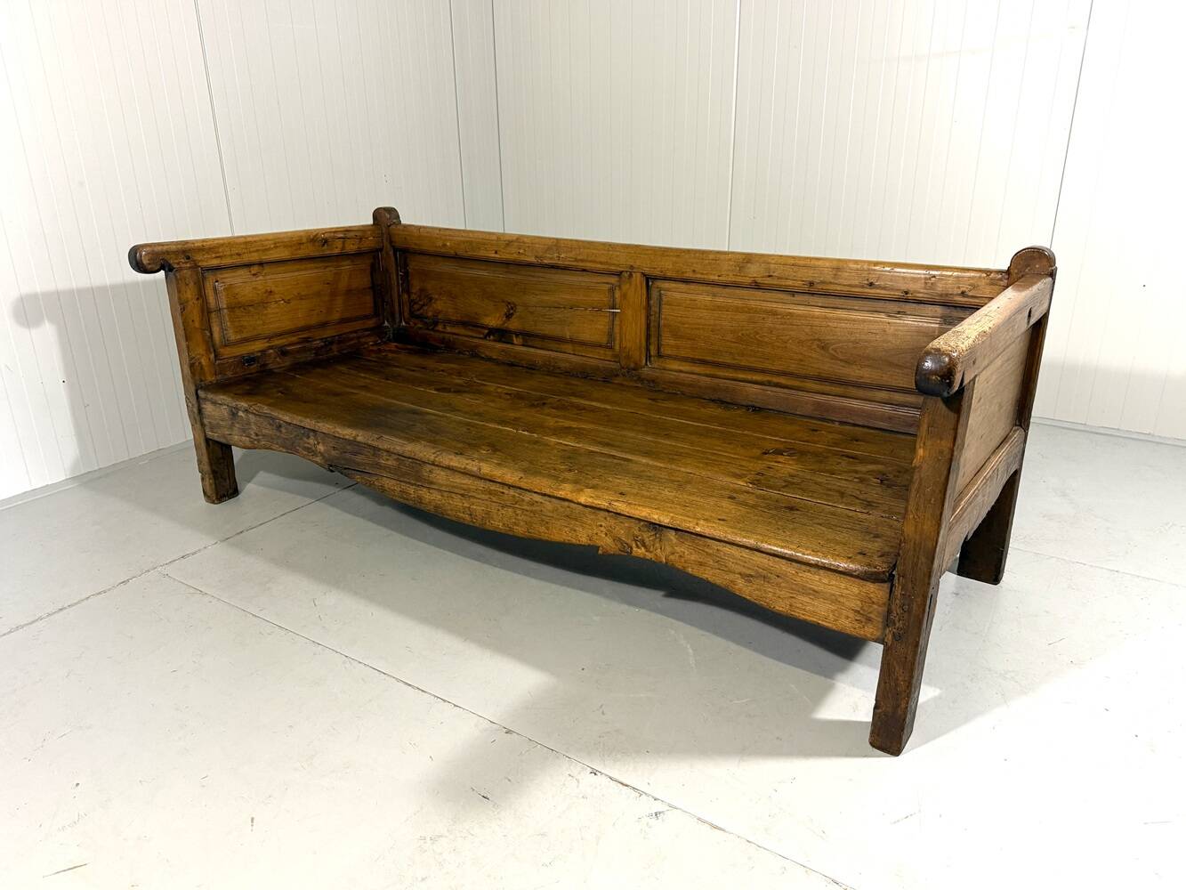 Rustic Spanish sofa bed from the 1880s.