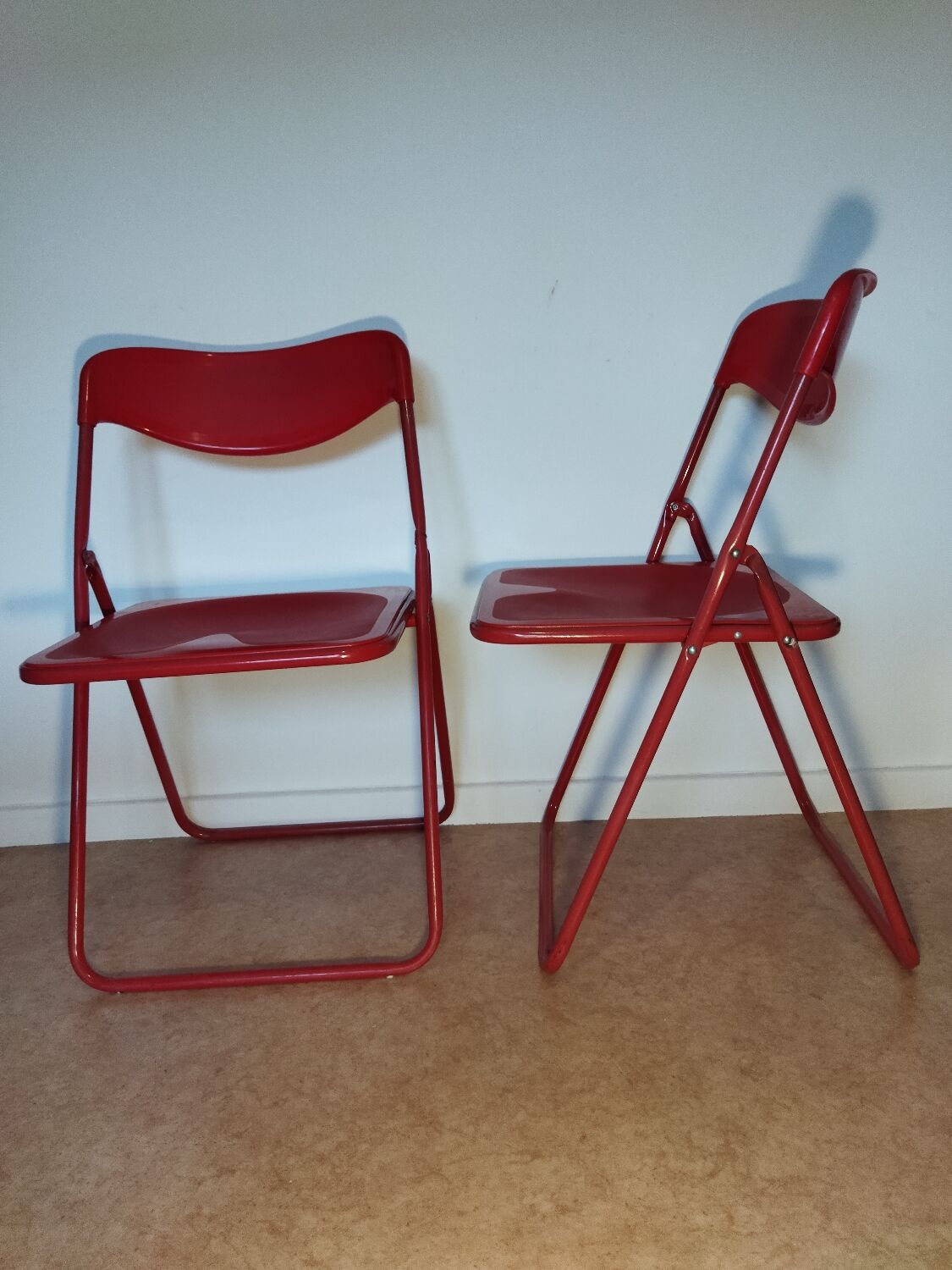 Pair of folding chairs