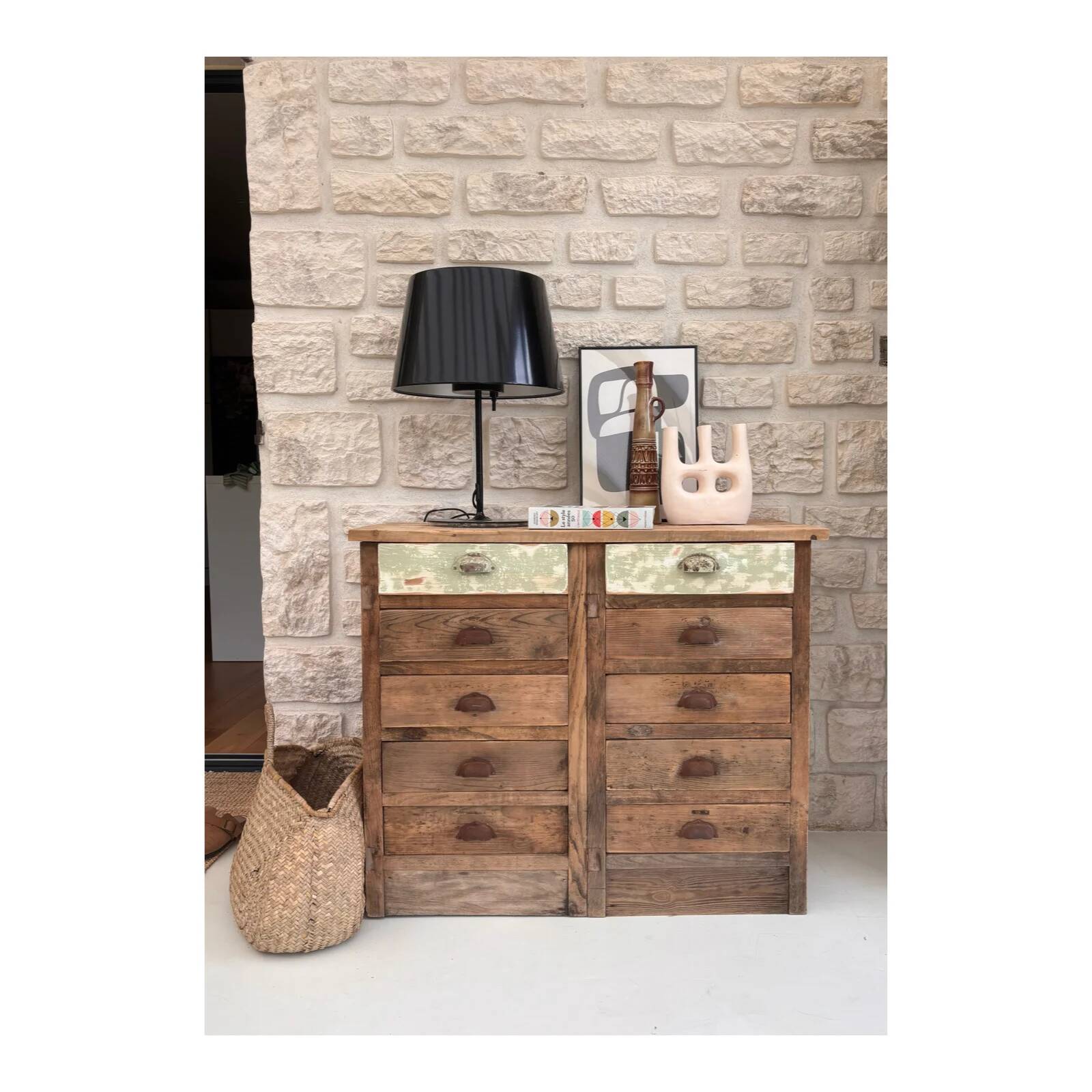 Workshop furniture with drawers