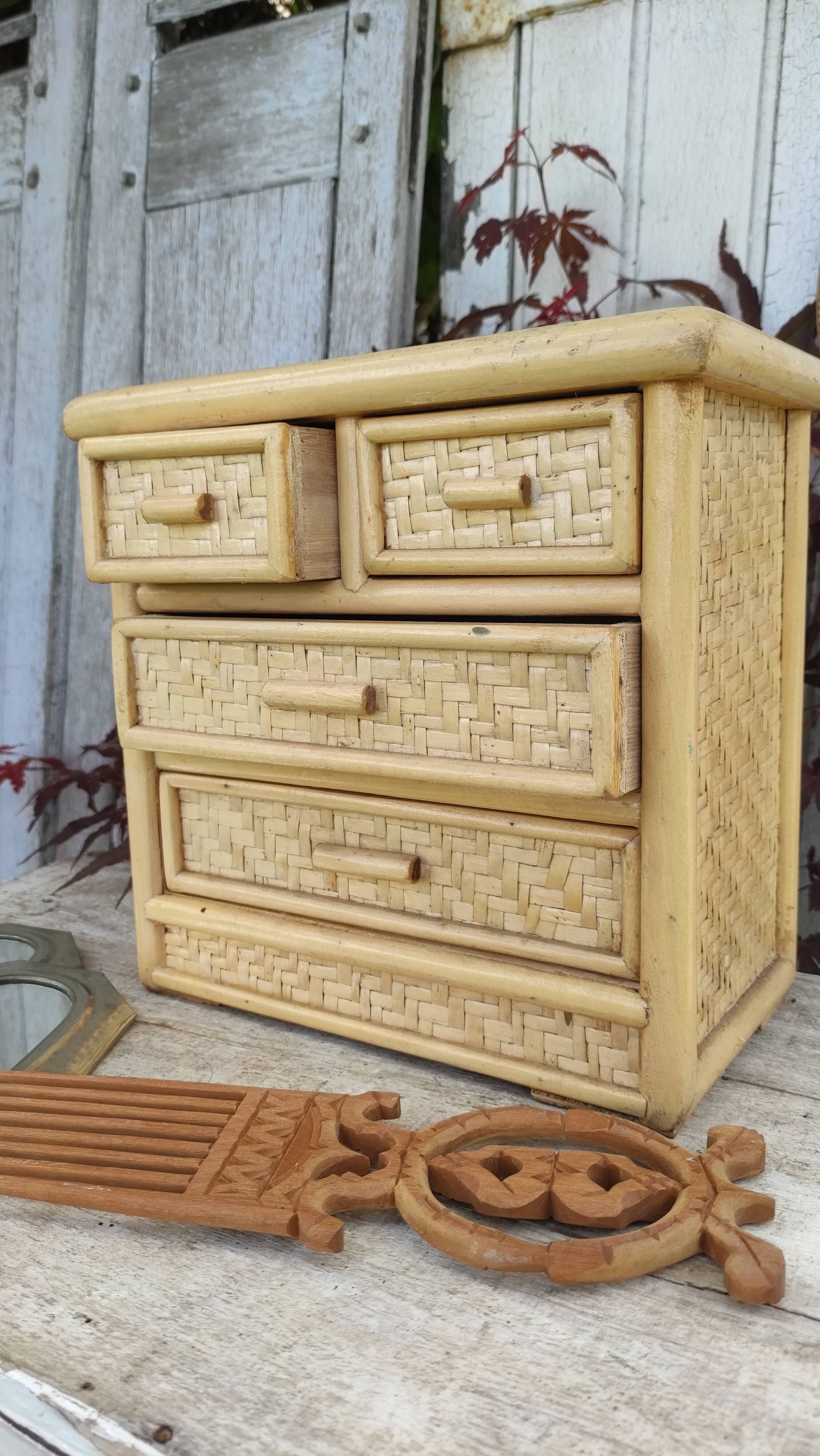 Boite à bijoux en rotin et bois vintage