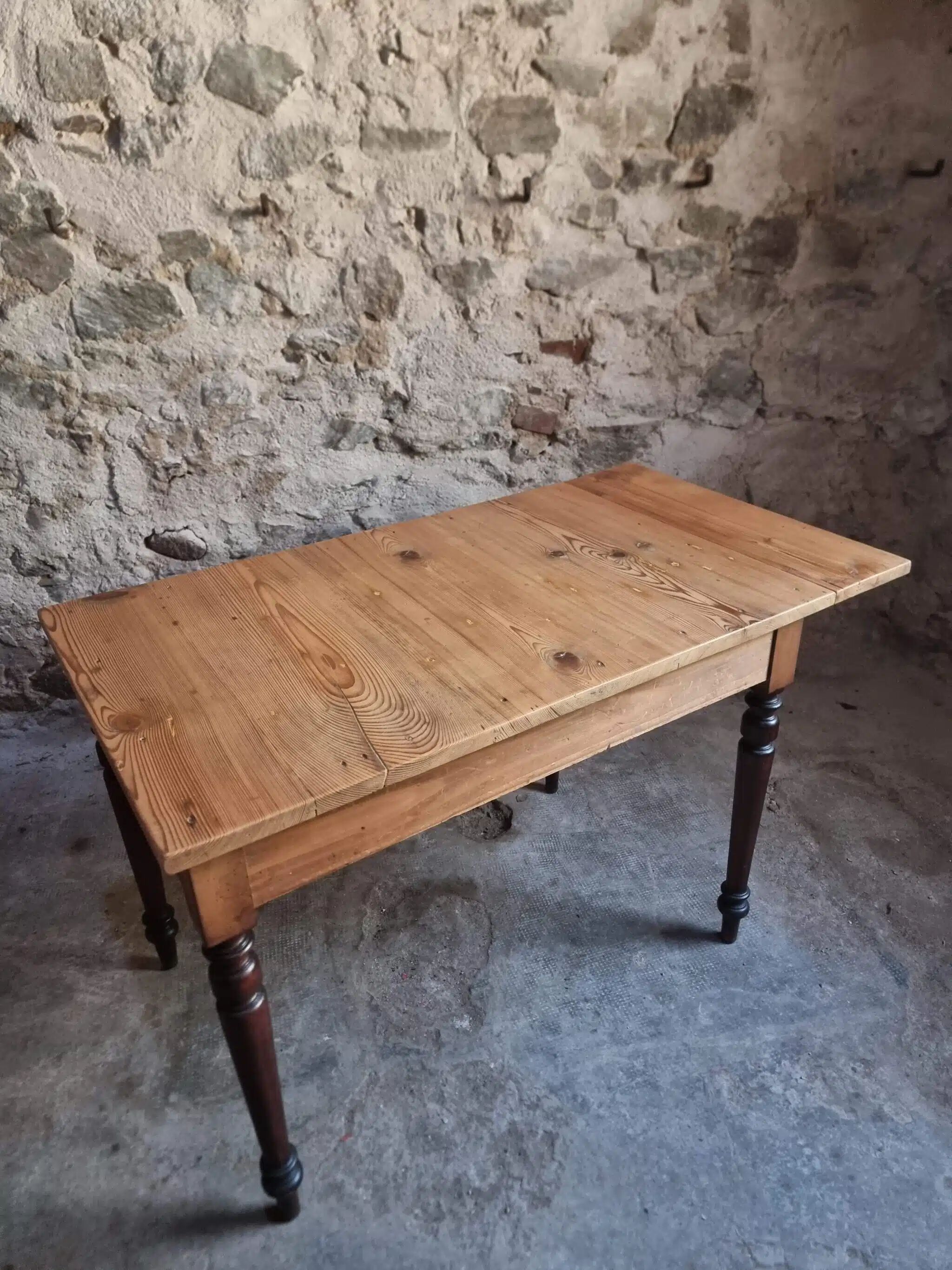 Table vintage française en pin avec rallonge latérale vers 1930, table de cuisine ou bureau