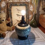 Old iron earth ceramic ball lamp base
