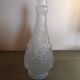 Vase en verre moulé pressé satiné art déco