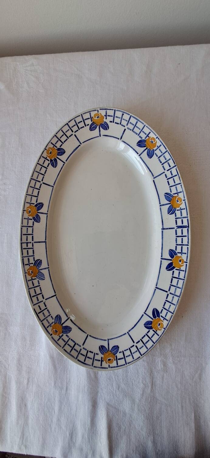 Sarreguemines Ribeauvillé Model Dish. Vintage