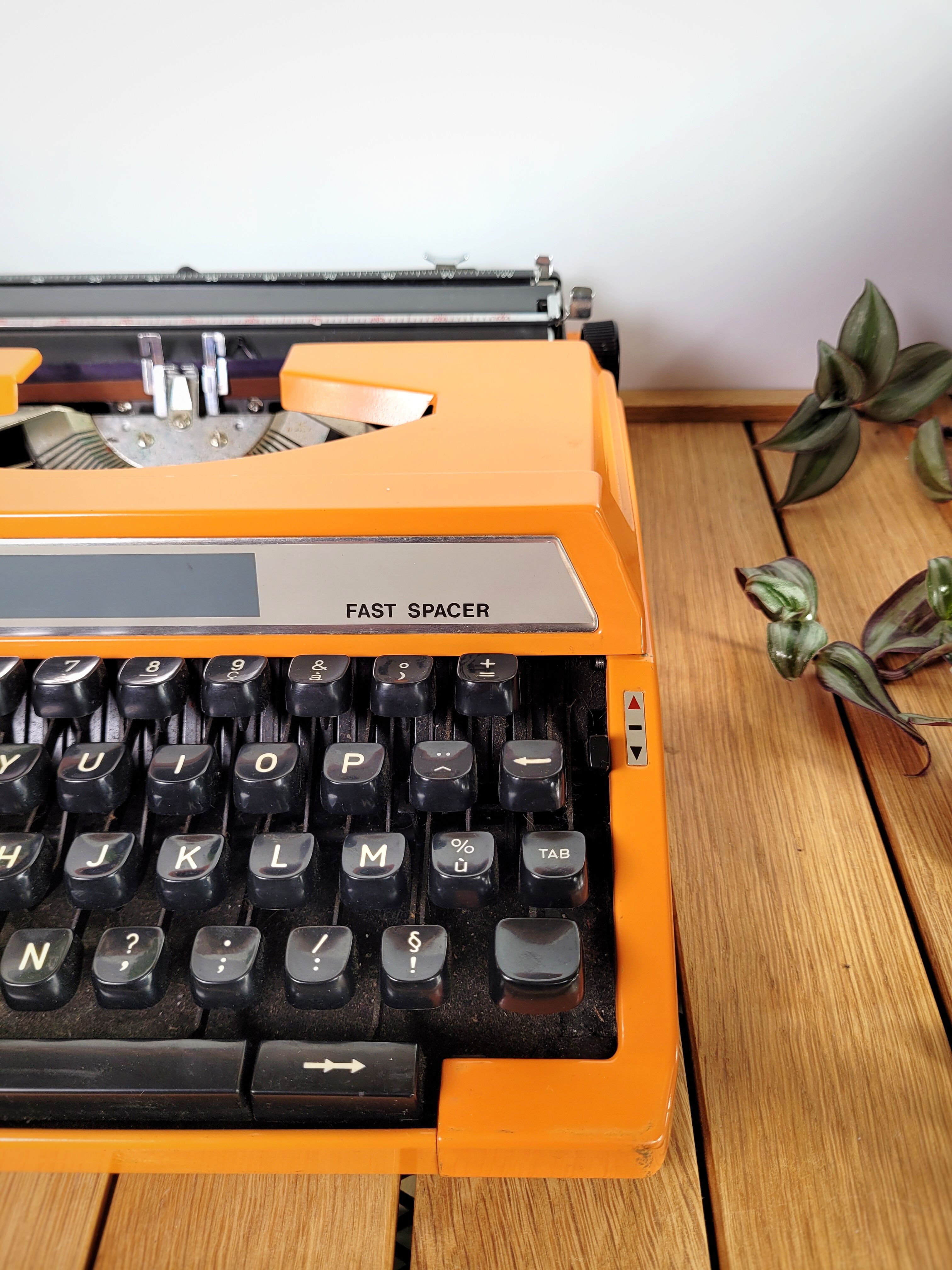 Silver Reed 70s typewriter