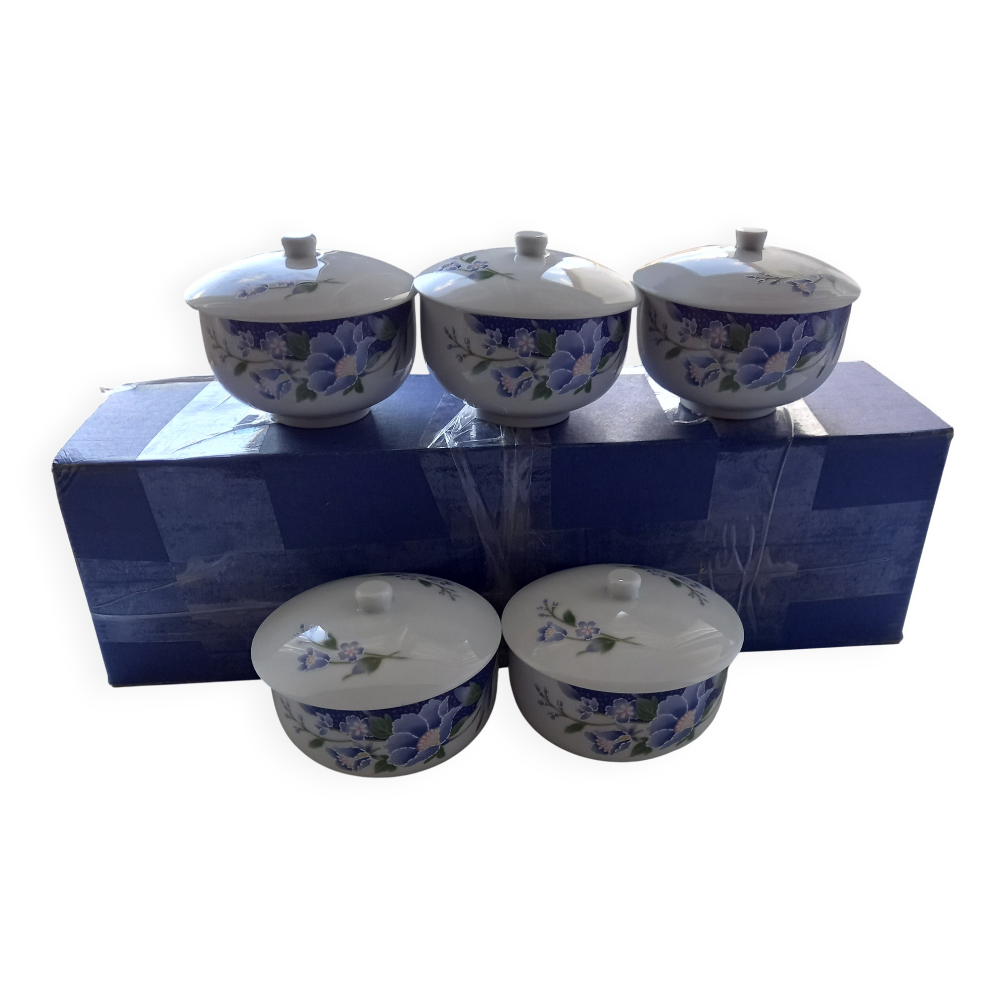 5 vintage porcelain dessert cups with lids