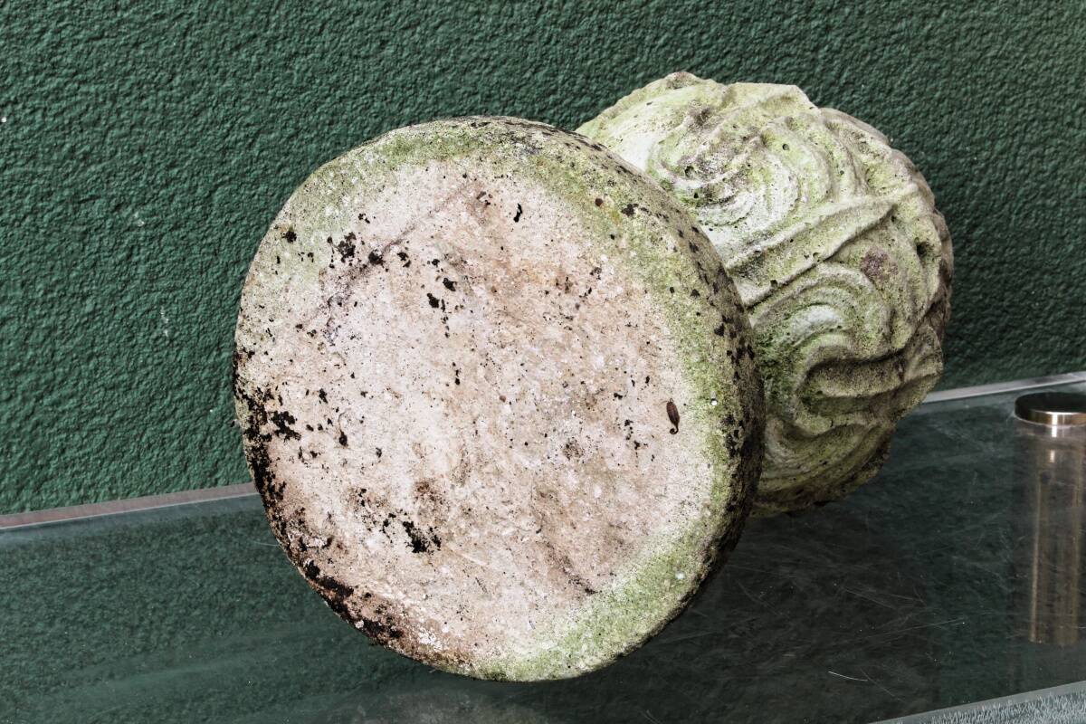 Pair of pine cones in reconstituted stone