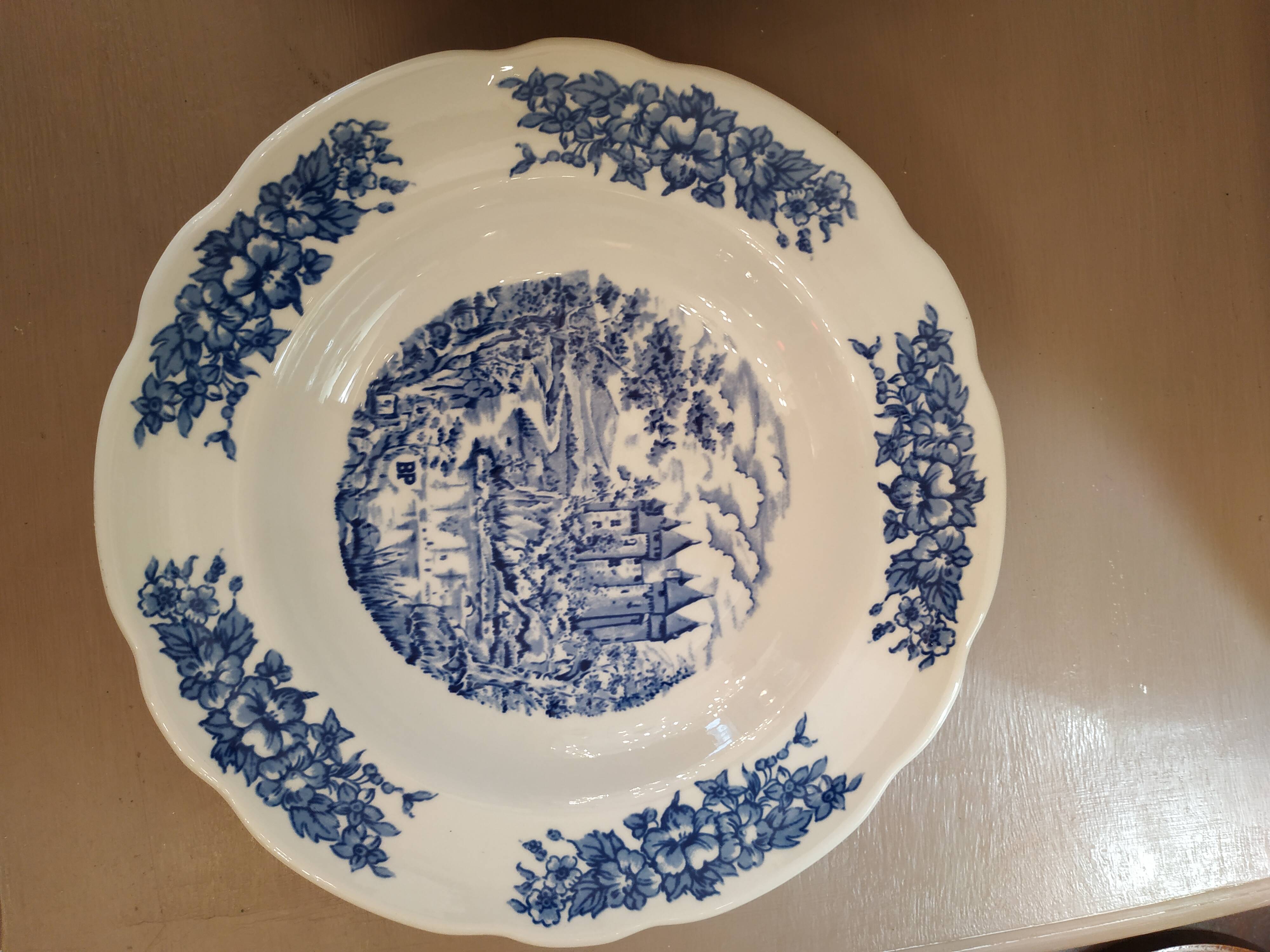 12 english style hollow plates