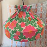 Suspension "kitch" in floral fabric