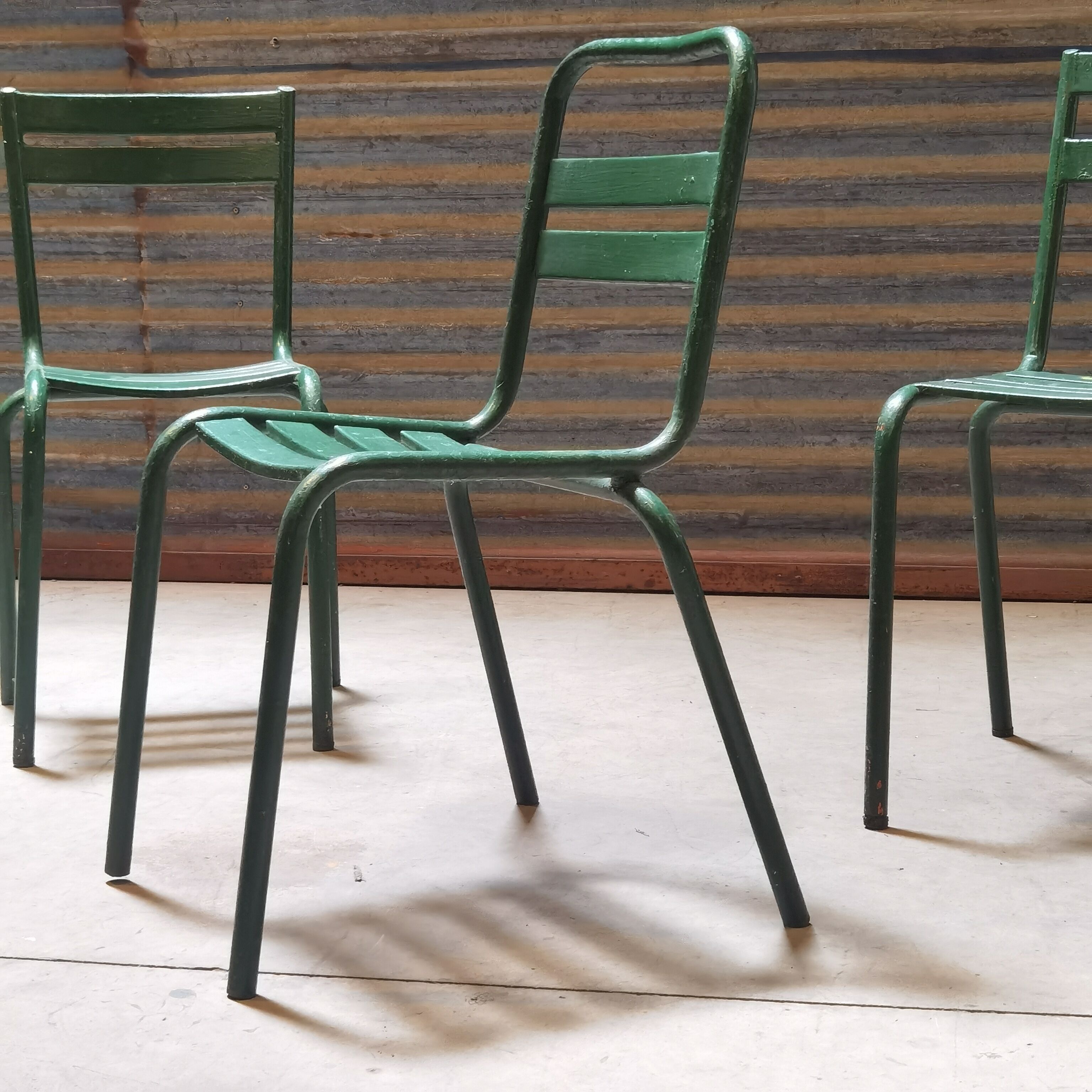 Set of 4 Metal terrace chairs Tolix T1 T2 and Fermob