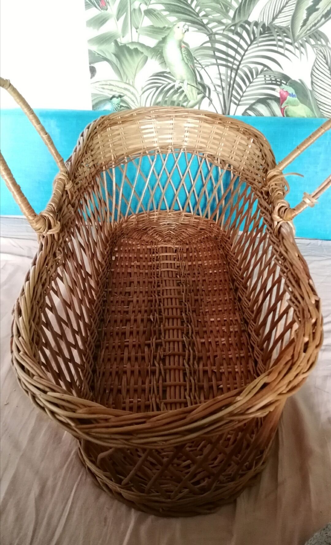 Couffin moise in vintage braided wicker 60s