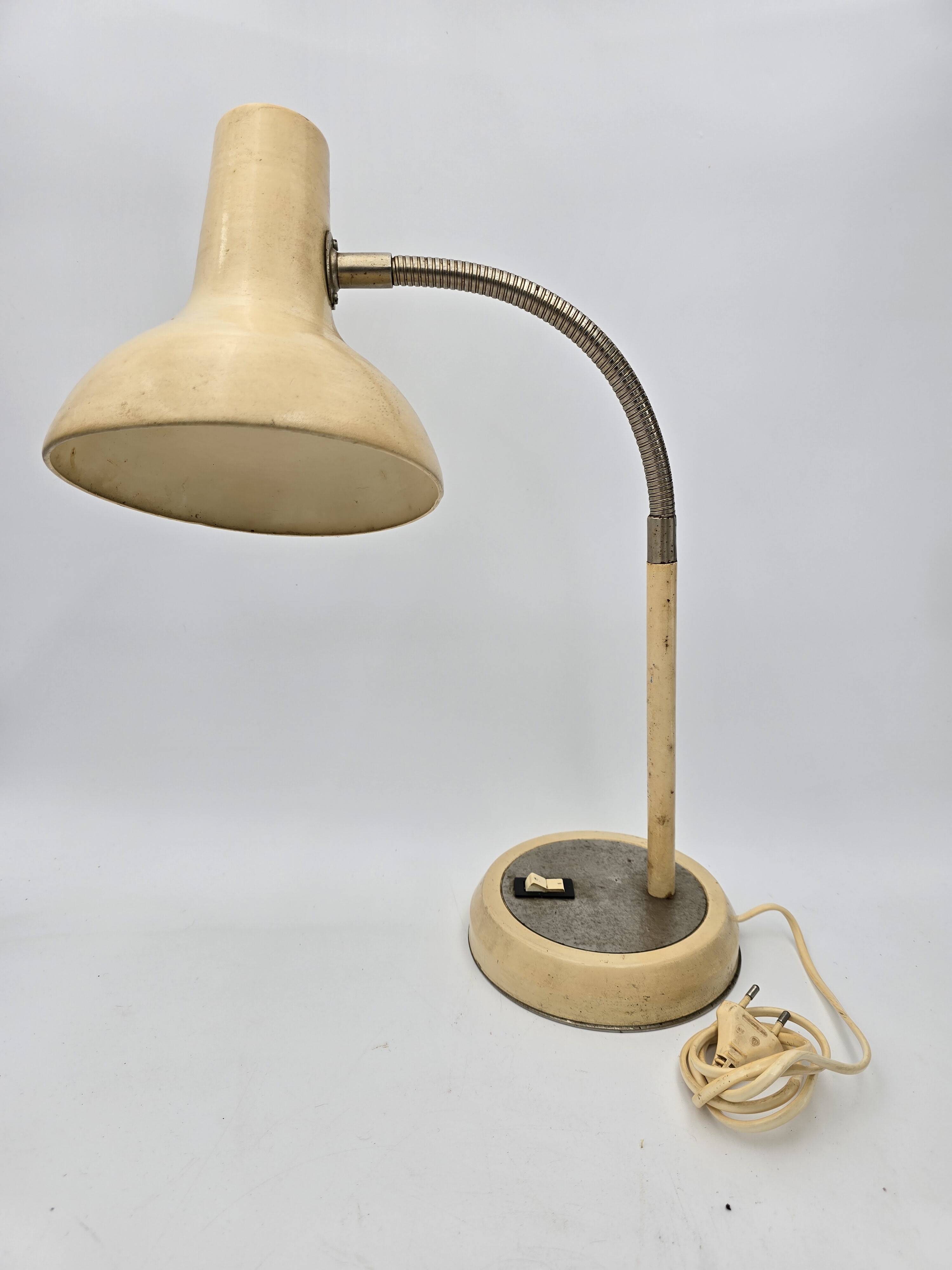 60's beige industrial gooseneck lamp