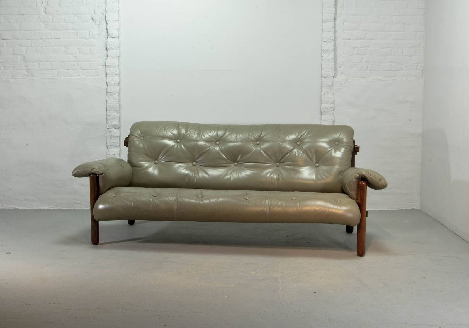 Jean Gillon Brazilian Jacarandá Wooden 3-Seat Sofa for Woodart, Brazil, 60s