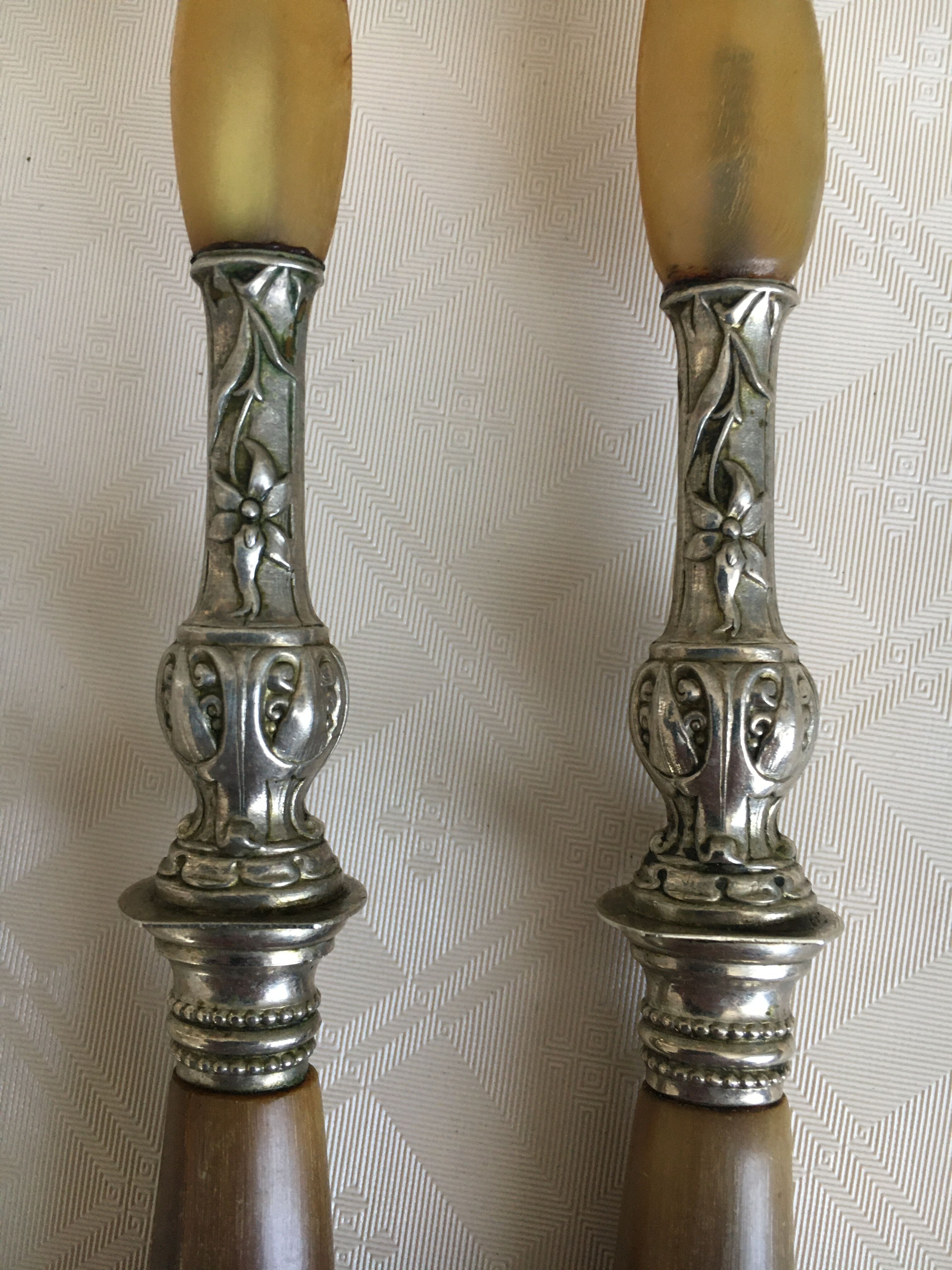 Old salad cutlery in horn and silver metal