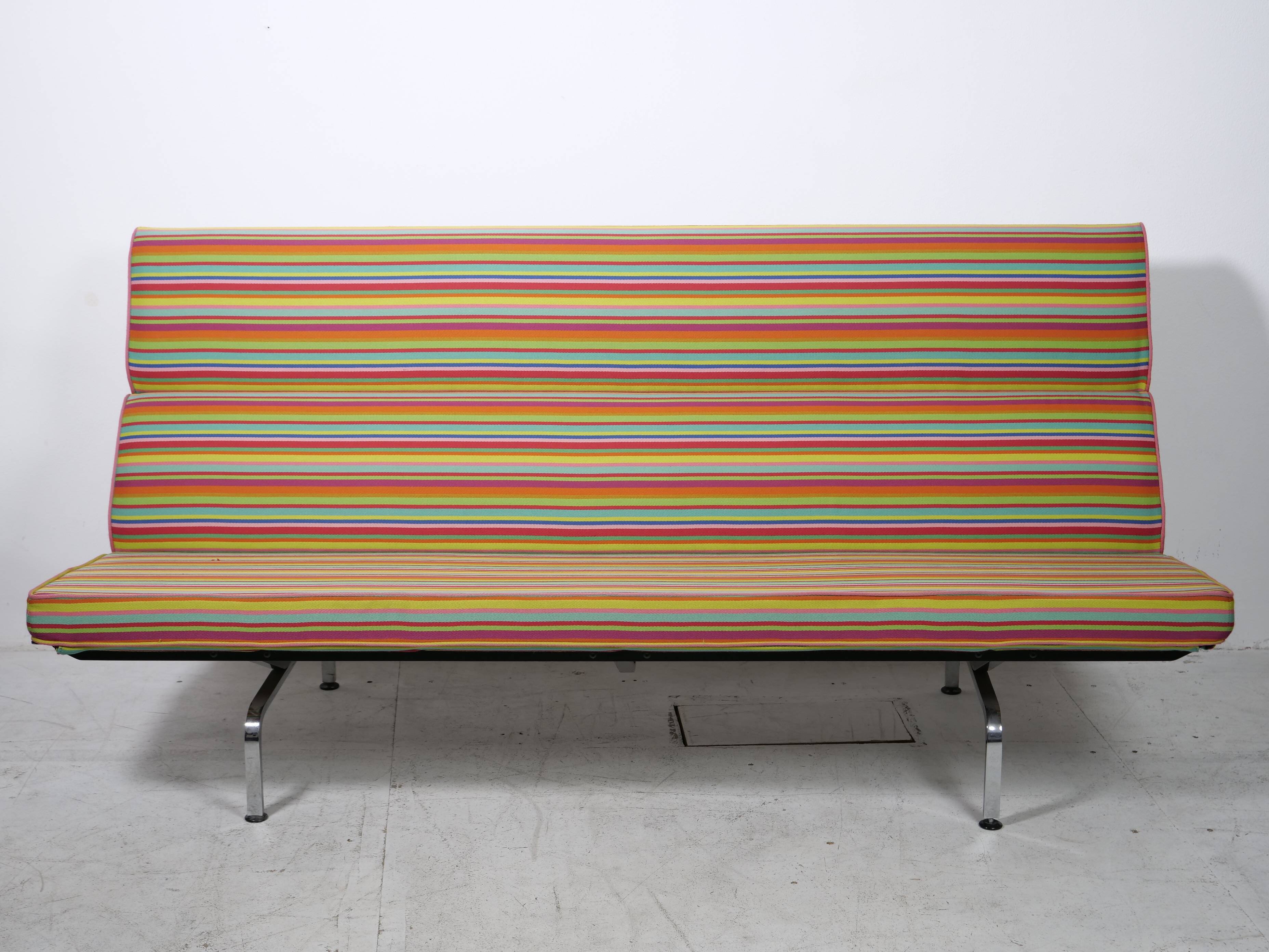 Compact sofa Eames Vitra Alexander Girard Miller stripe fabric