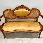 Salon Louis XVI, quatre pièces cannelé et mouluré