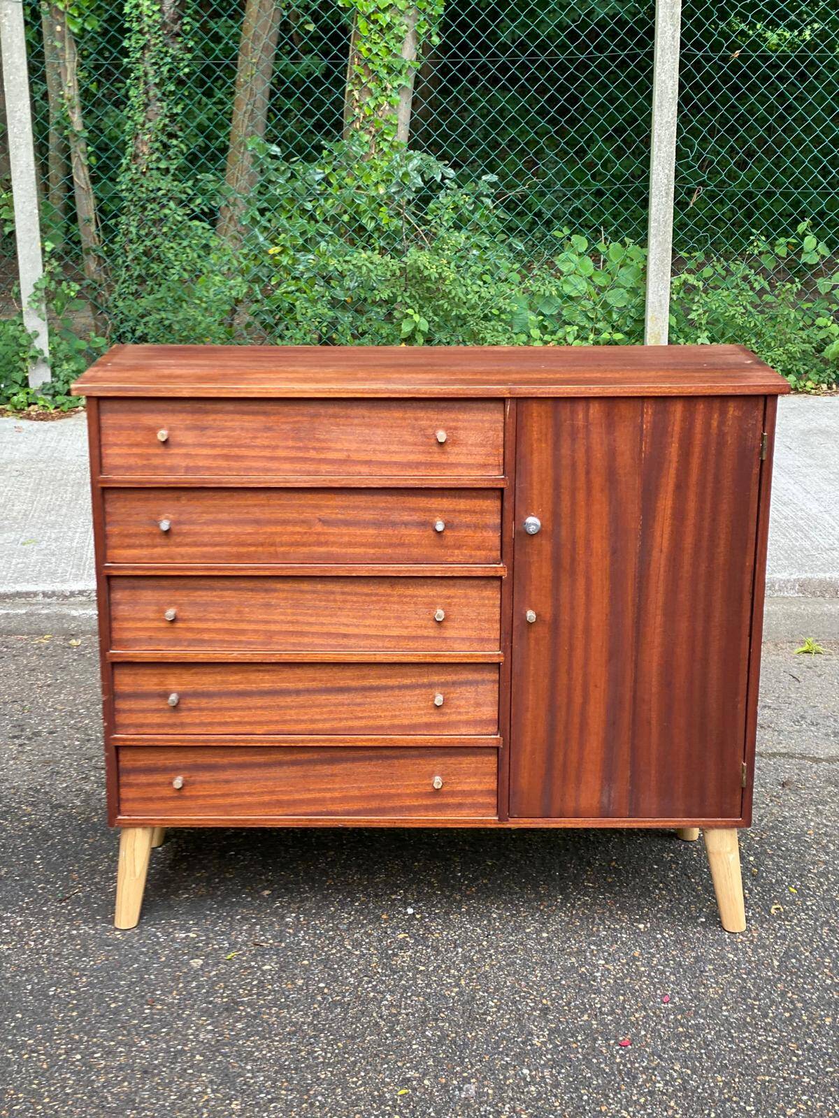 Commode buffet scandinave en acajou des années 50