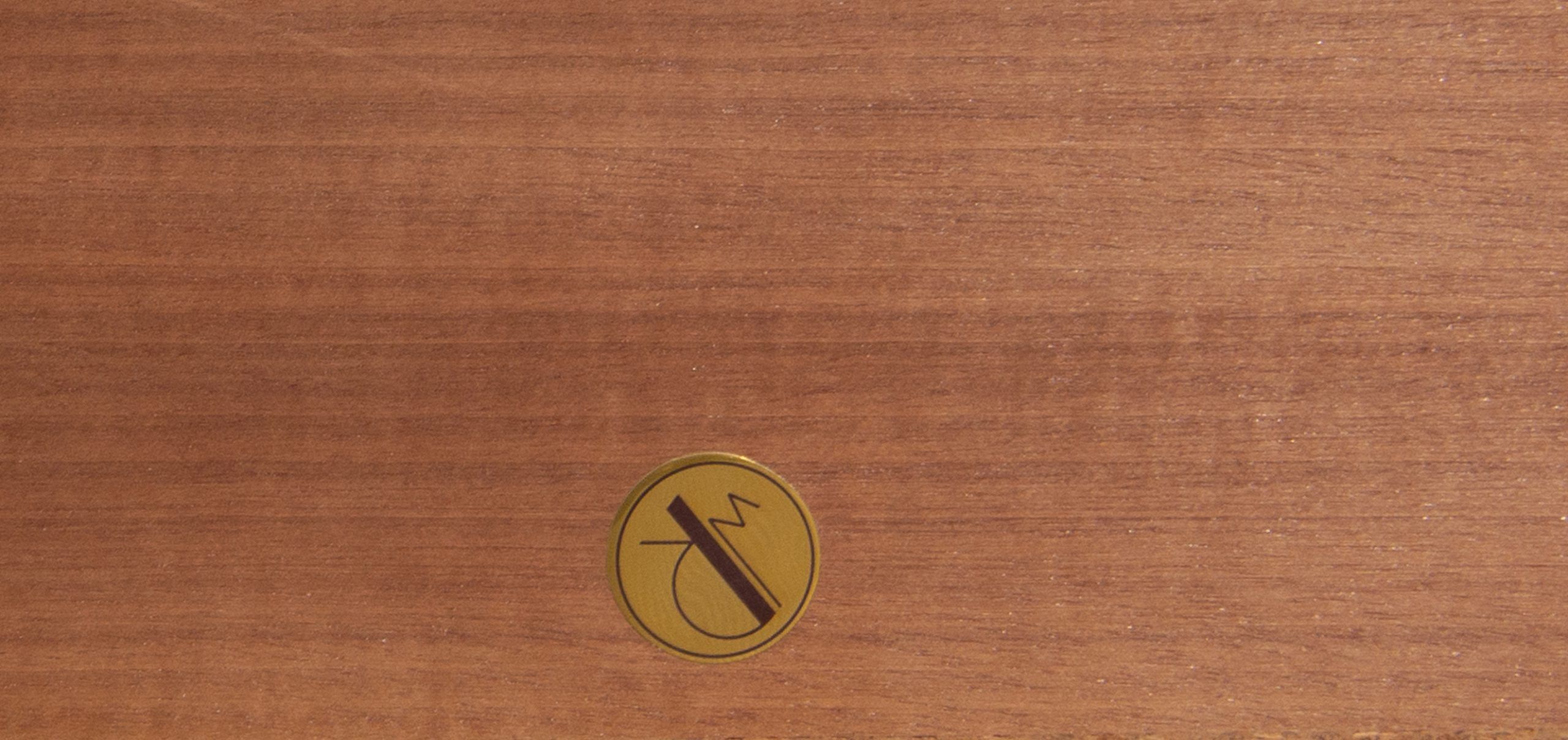 Renz wall shelf in oak width 150 cm wide