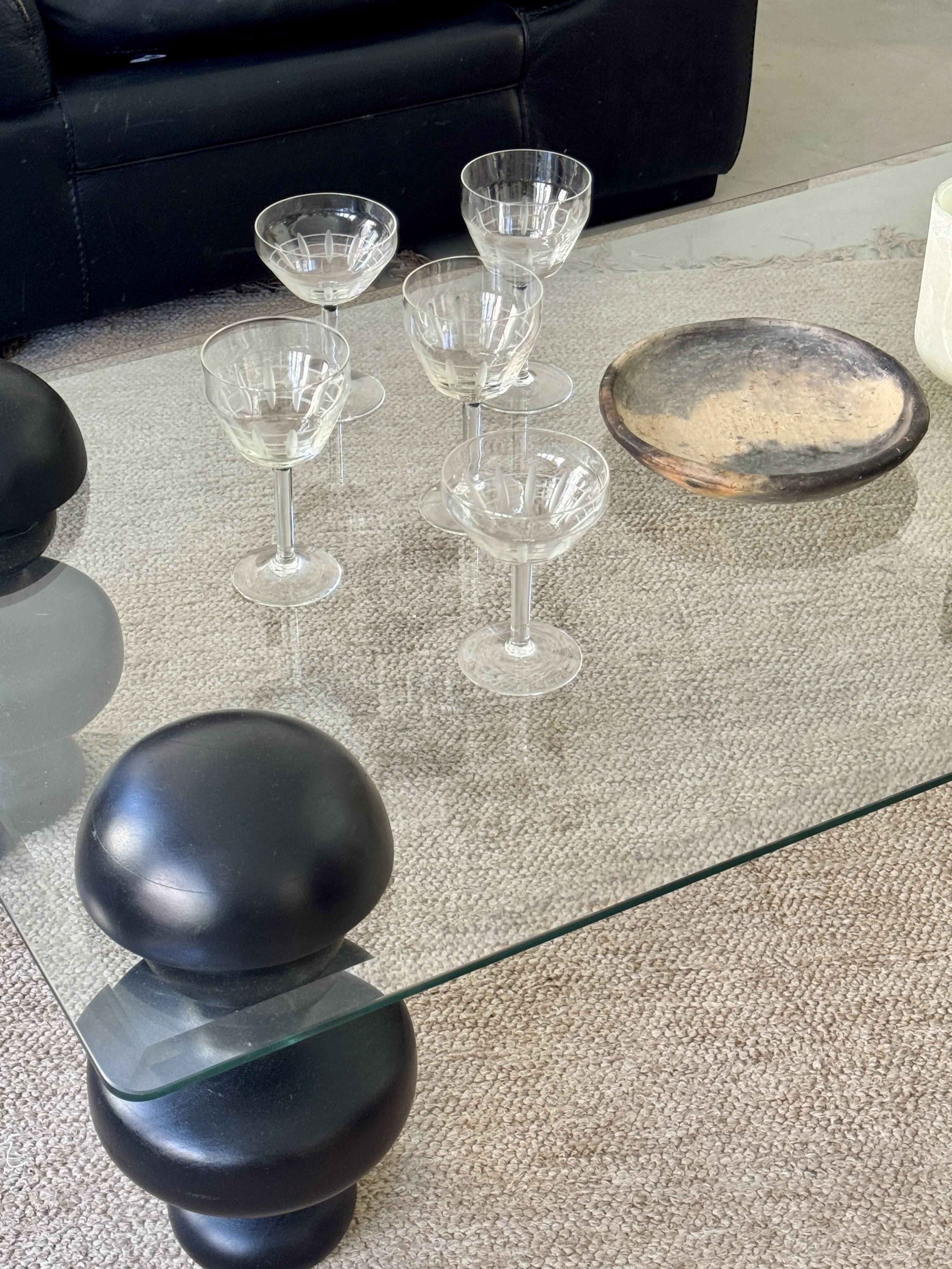 Table basse en verre et bois de manguier