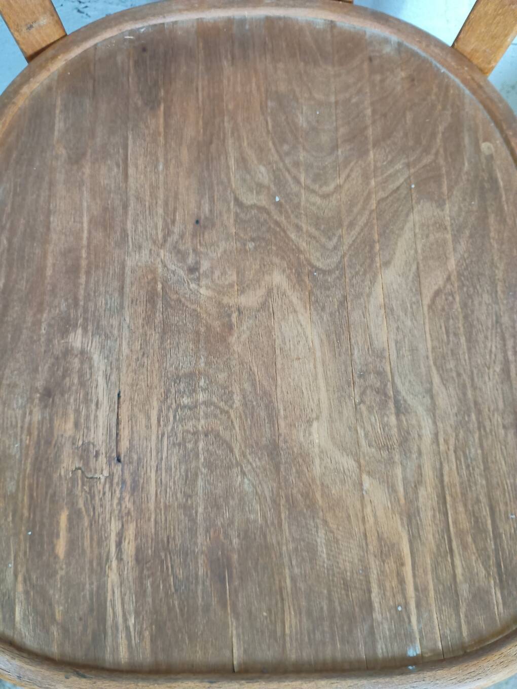 4 chaises bistrot dépareillées