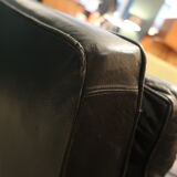 Leather sofa of the 70s footing in chrome