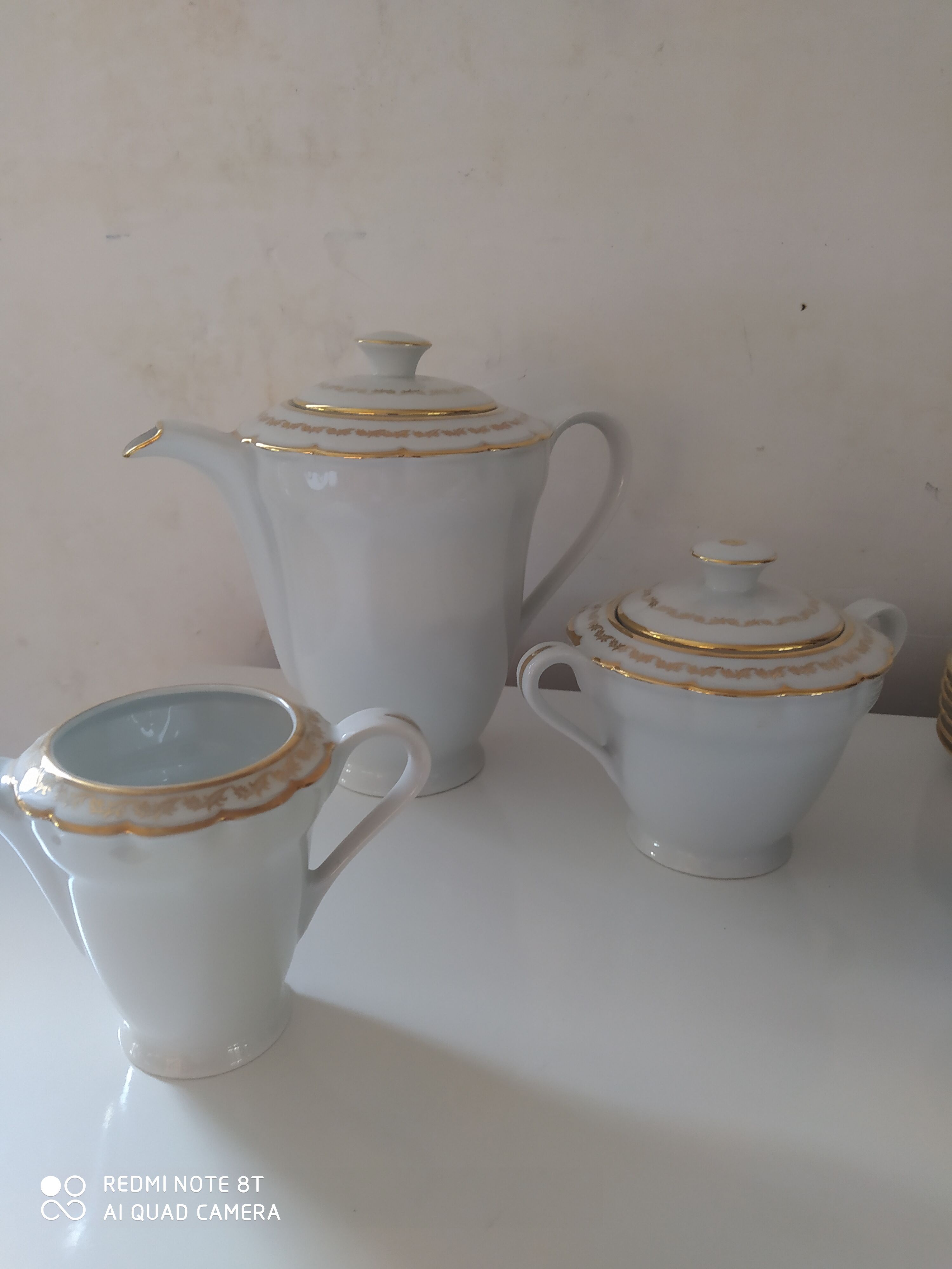 Complete coffee service in porcelain pasta and enamels from Limoges