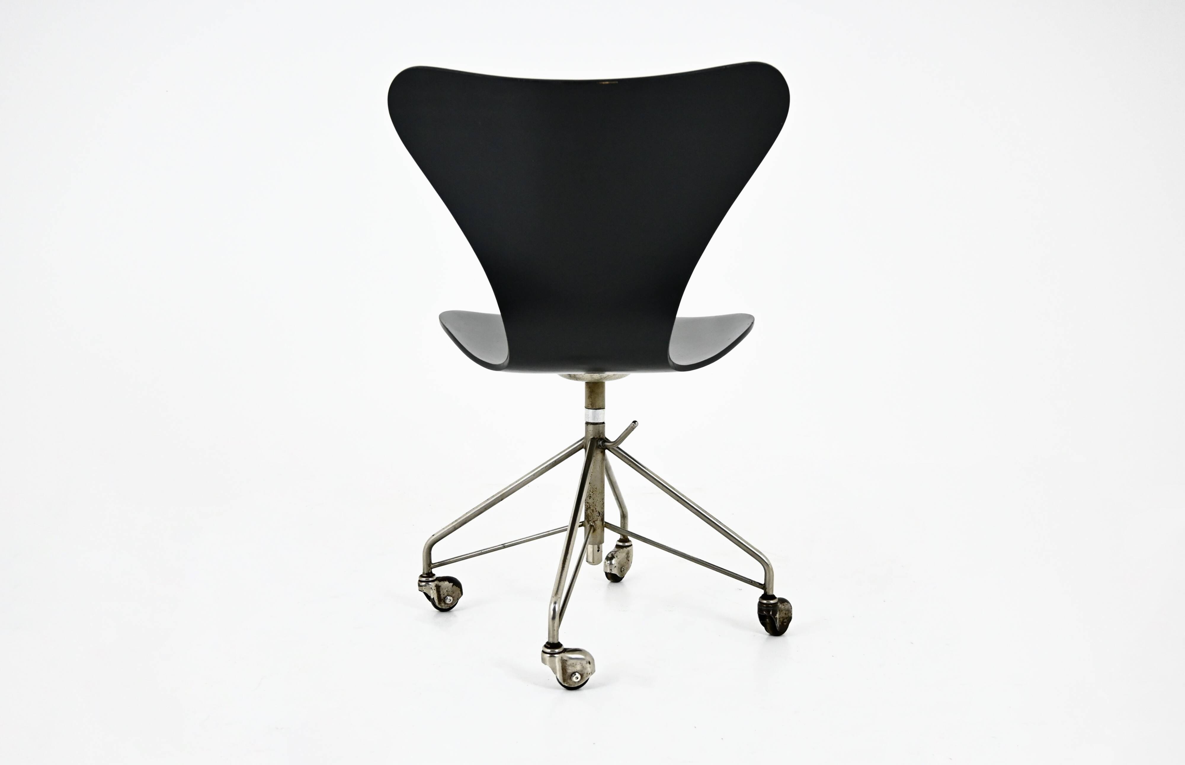 Model 3217 office chair by Arne Jacobsen for Fritz Hansen, 1960