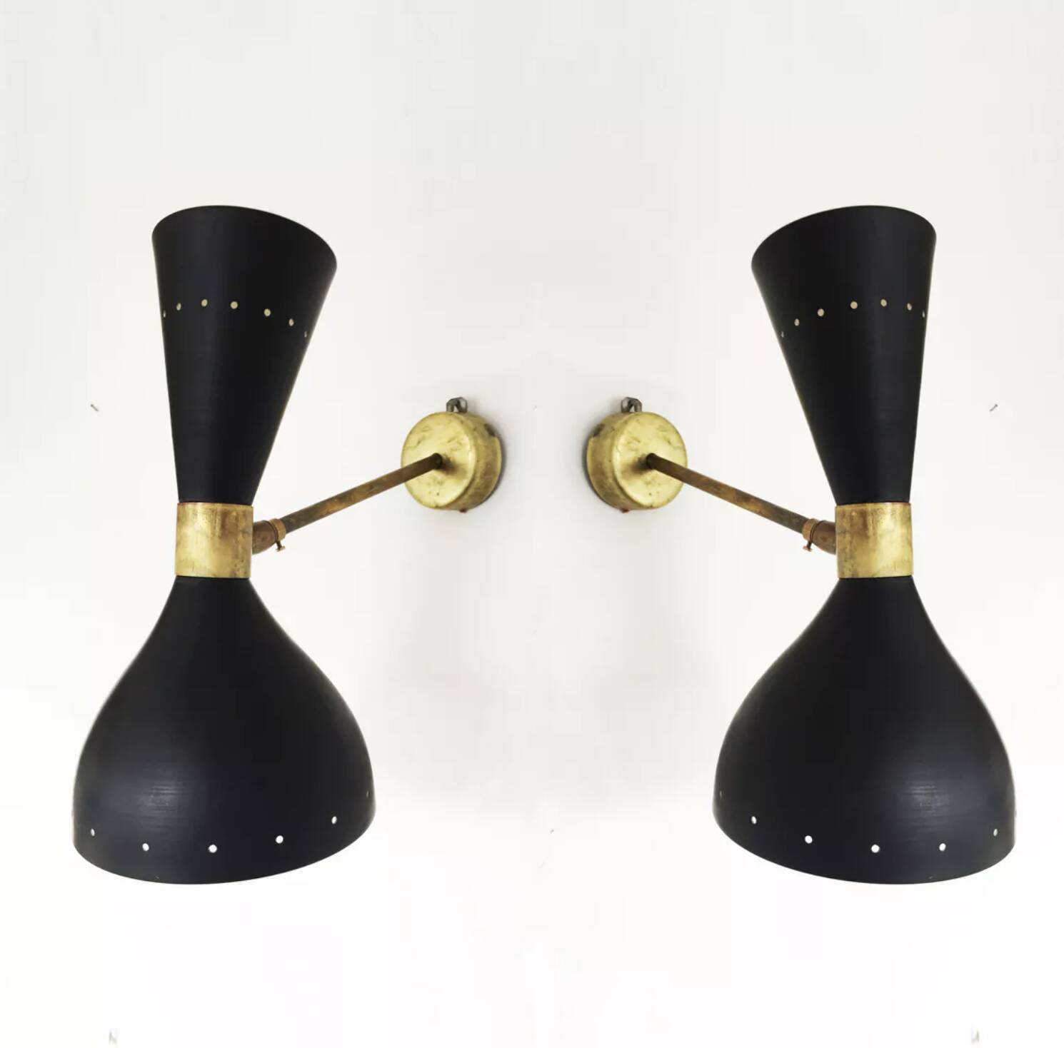 Pair of Italian designer wall lights from the 1950s