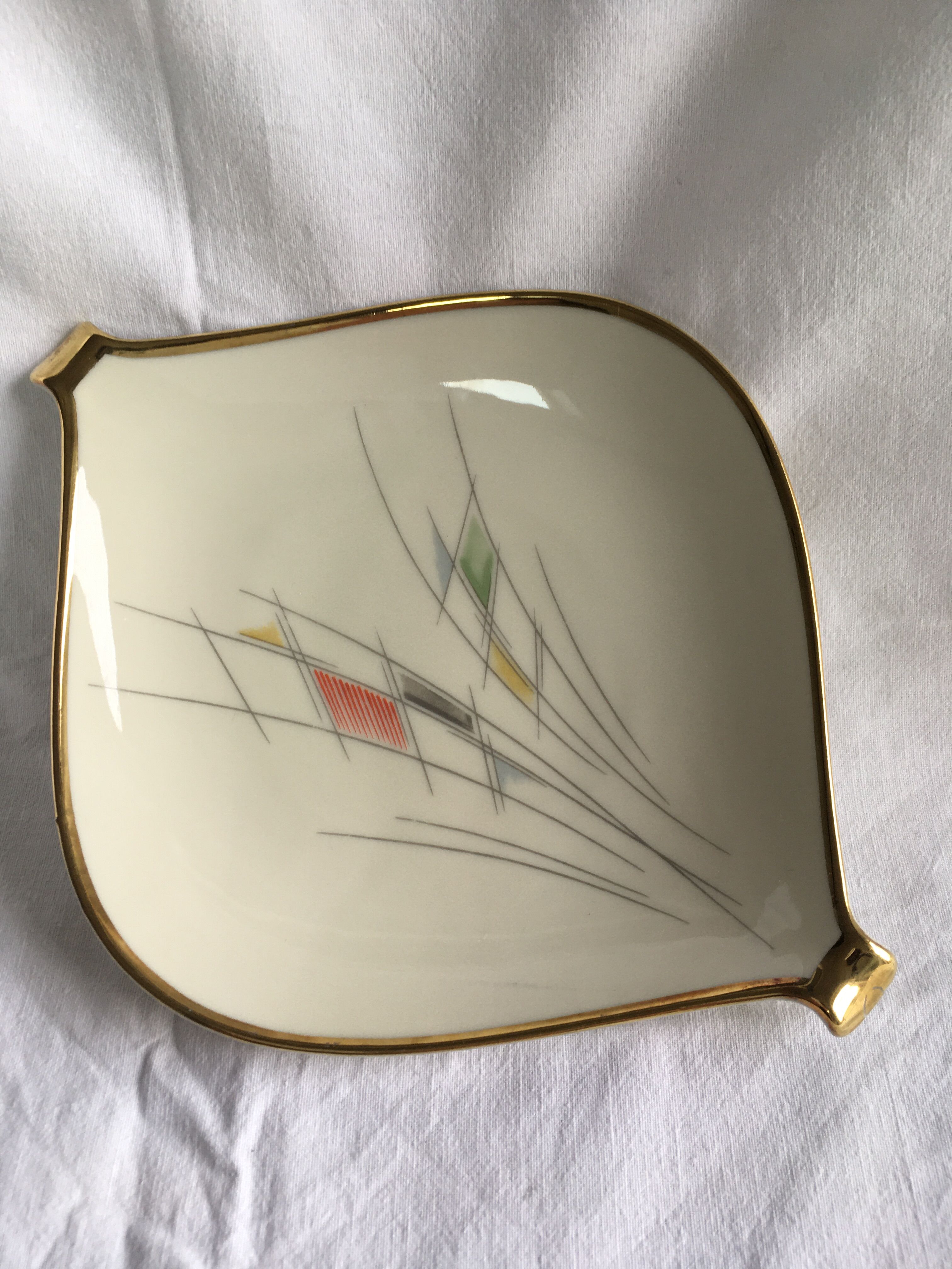 Presentation plate 50s
