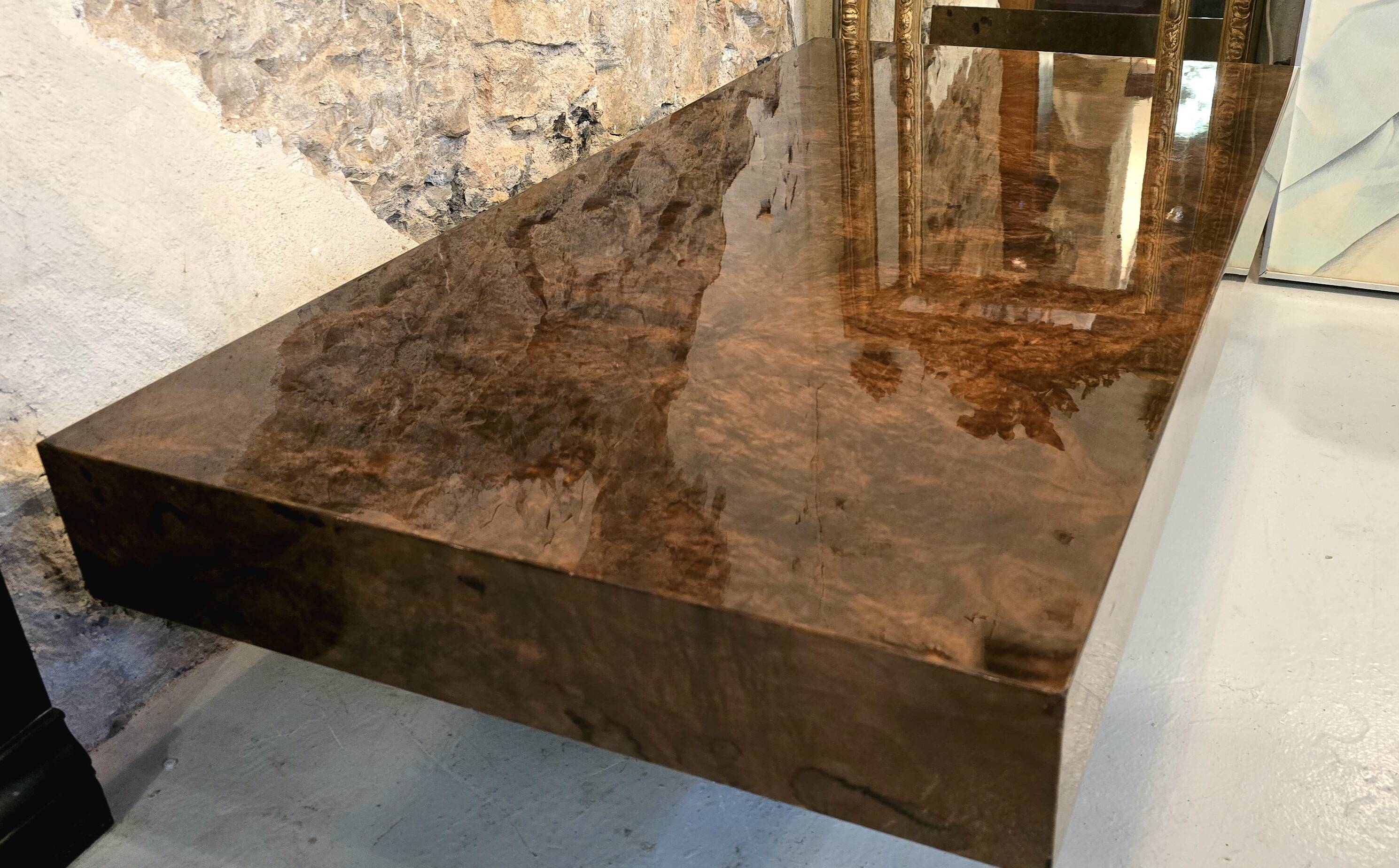 Coffee table in elm burl veneer attributed to Willy Rizzo - 1970