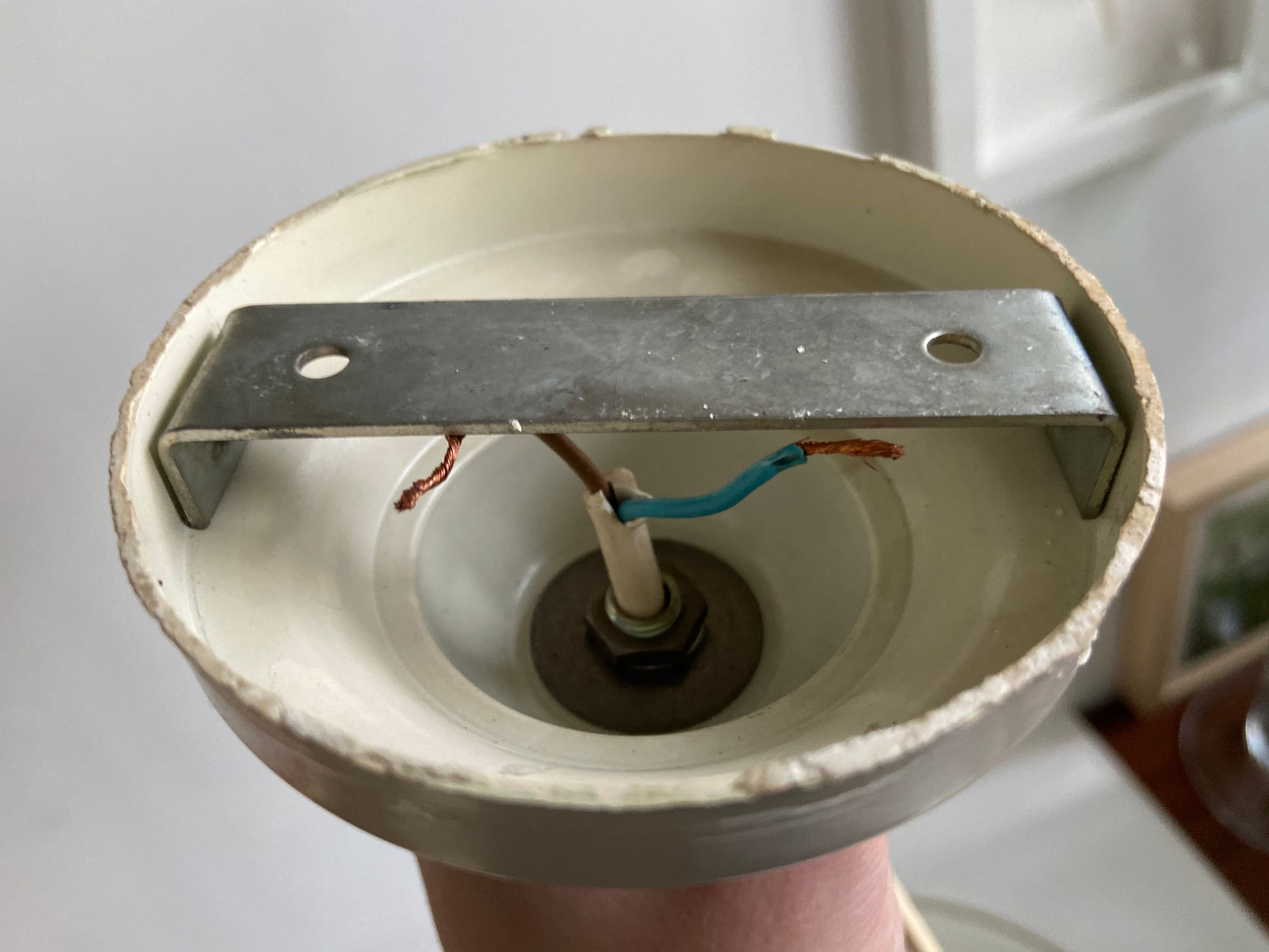 Industrial pulley suspension