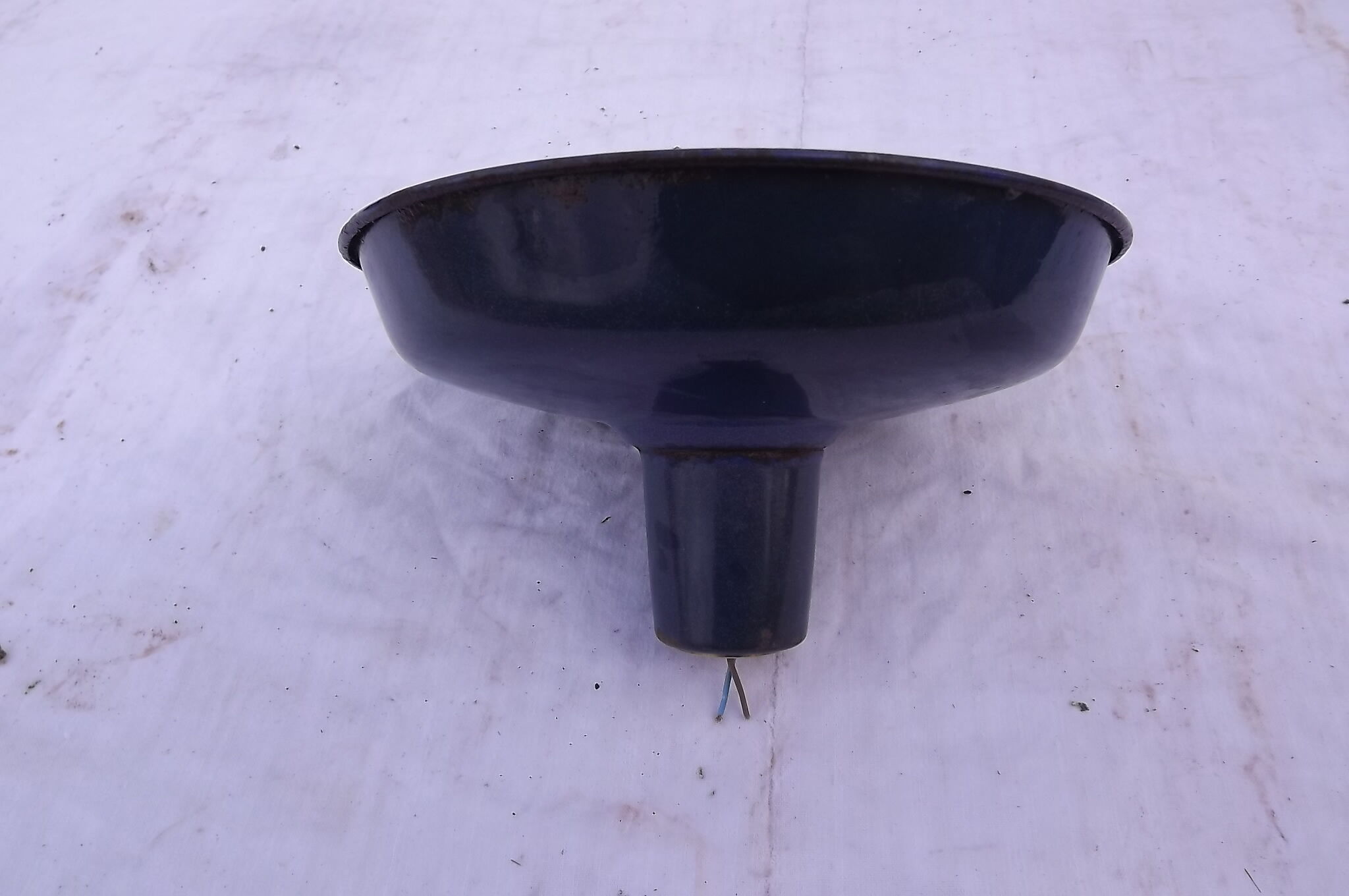 Suspension industrial sheet metal enamelled