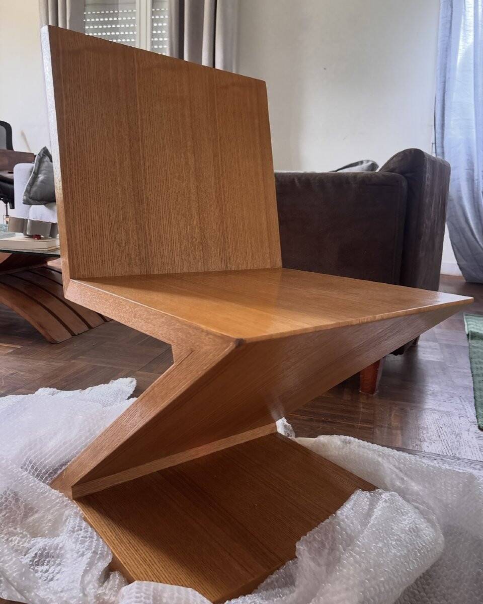 Pair of "ZIG ZAG" chairs, original model from the 1970s.
