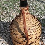 Wicker demijohn