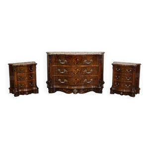 Commode en noyer marqueté