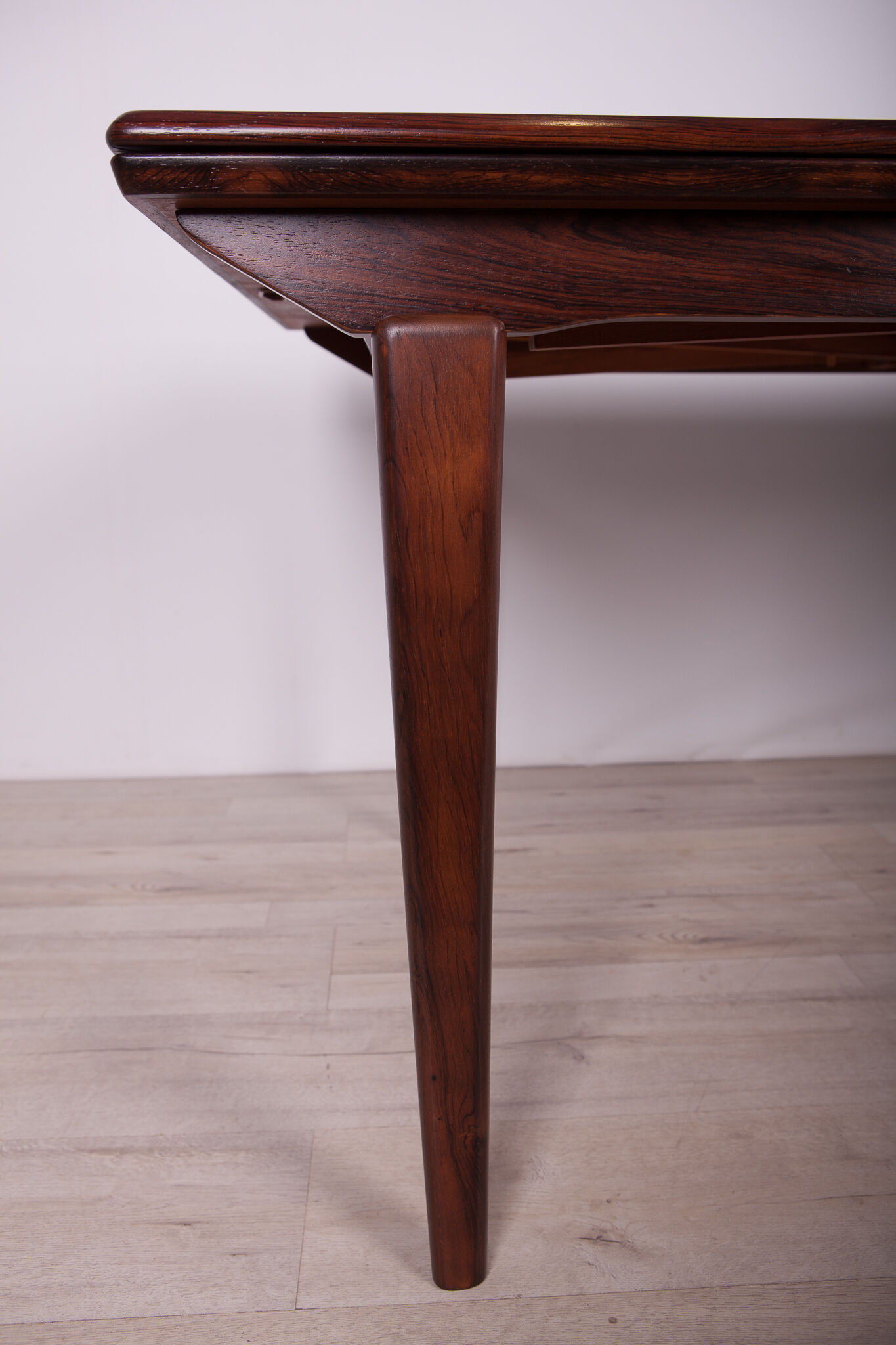 Mid Century Rosewood Extendable Dining Table, 1960s