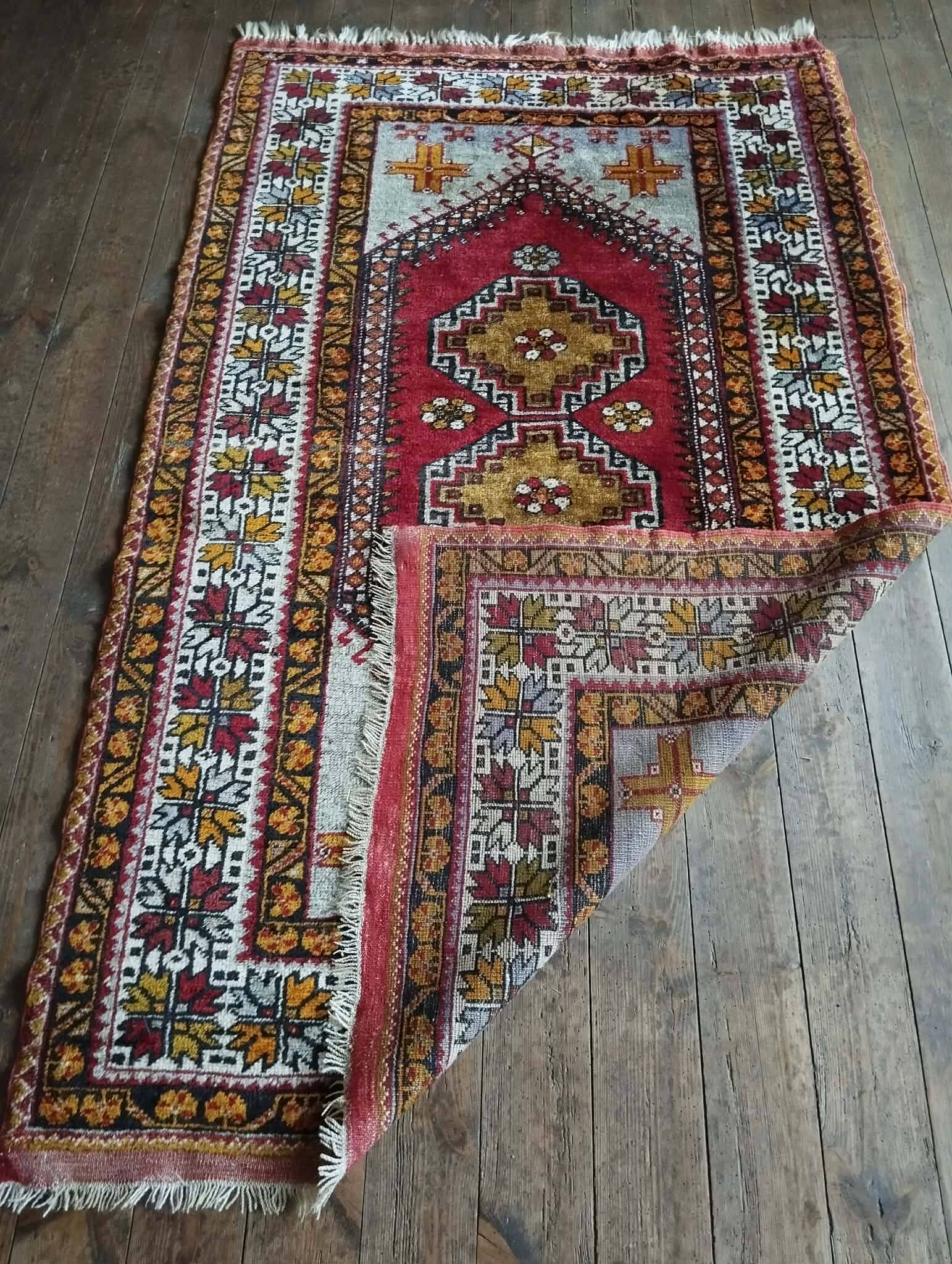 Handmade Anatolian carpet Yahyahli 190x114cm