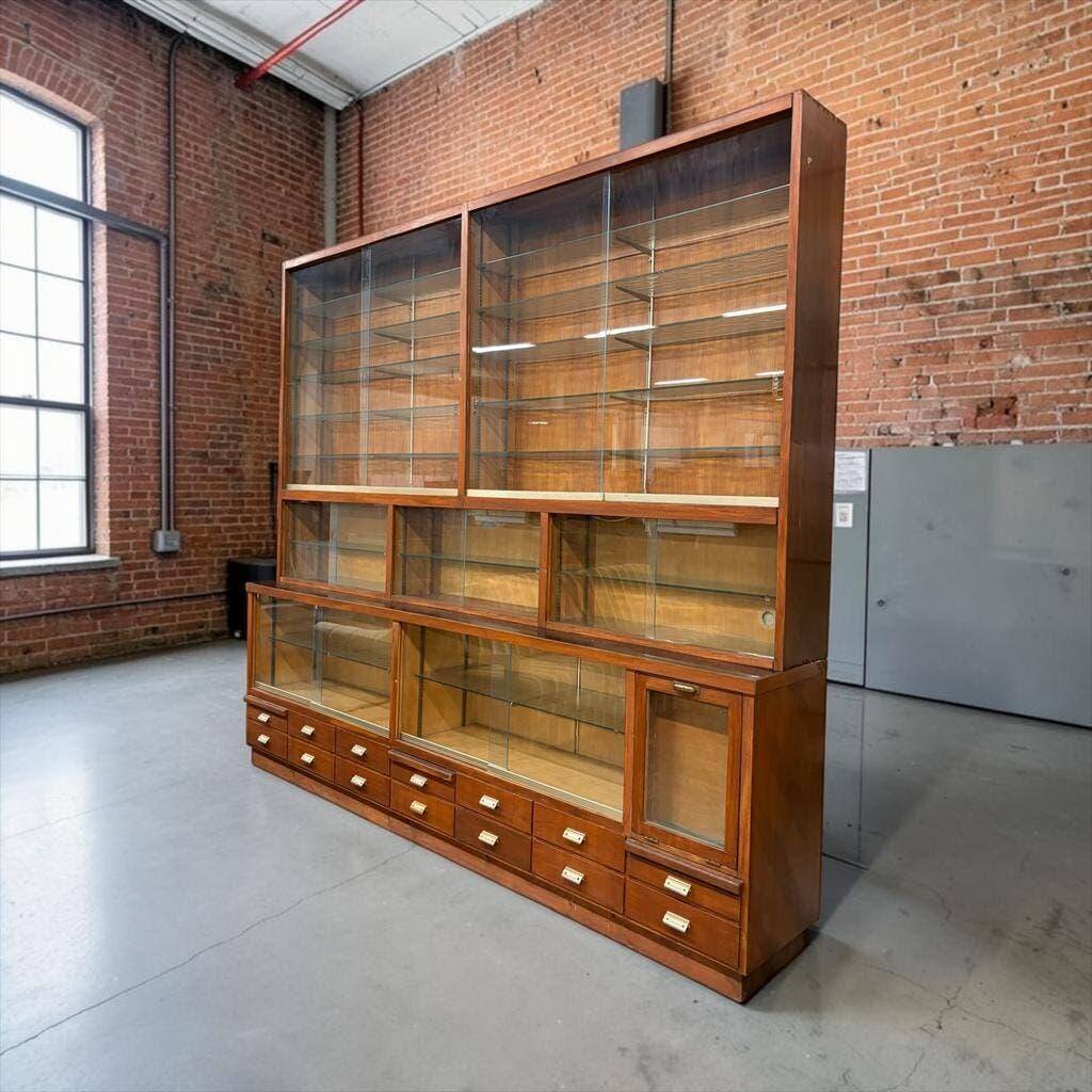 XL vintage wooden display cabinet / sideboard / wall cupboard