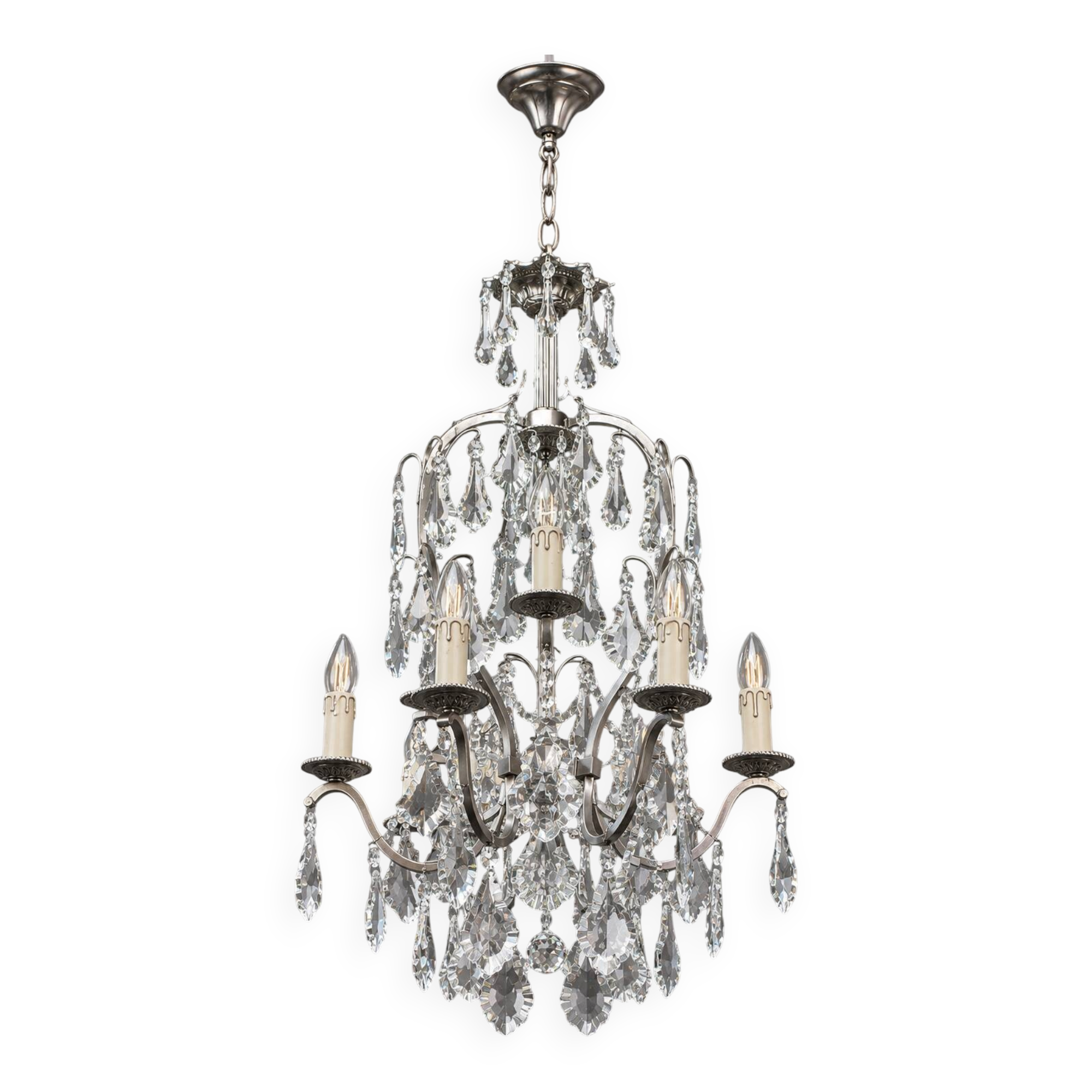 Rococo-style chandelier with 9 light arms.
