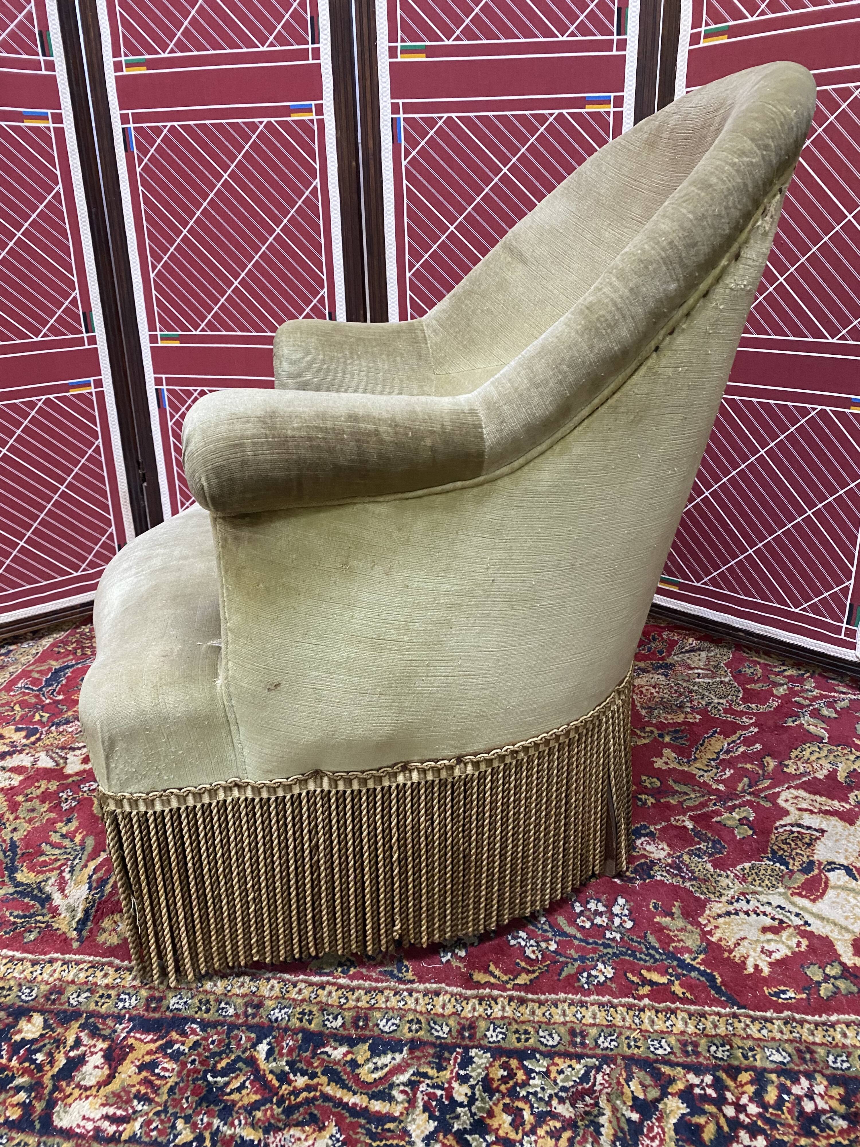 Almond green toad armchair