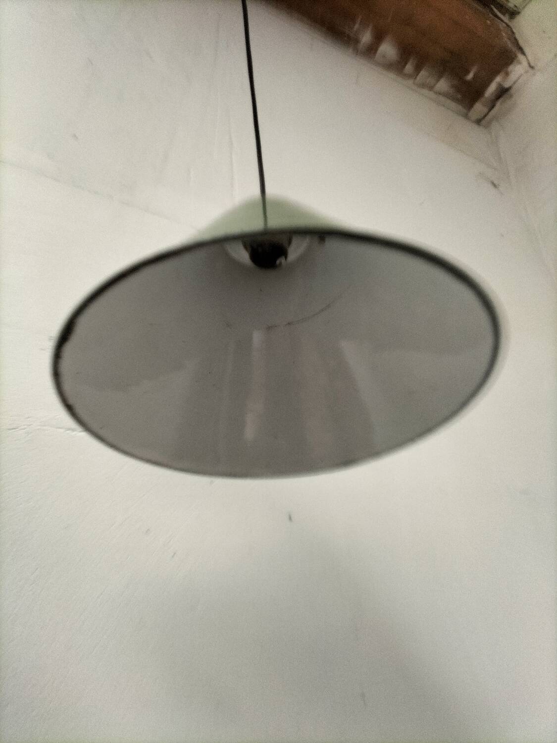 Enamelled cone suspensions