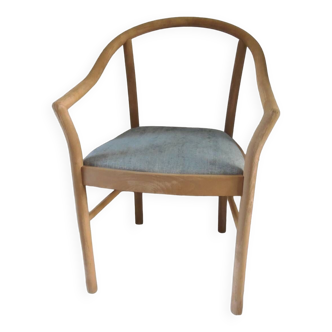 Scandinavian style armchair with beech structure, renovated seat, covered in verdigris fabric.