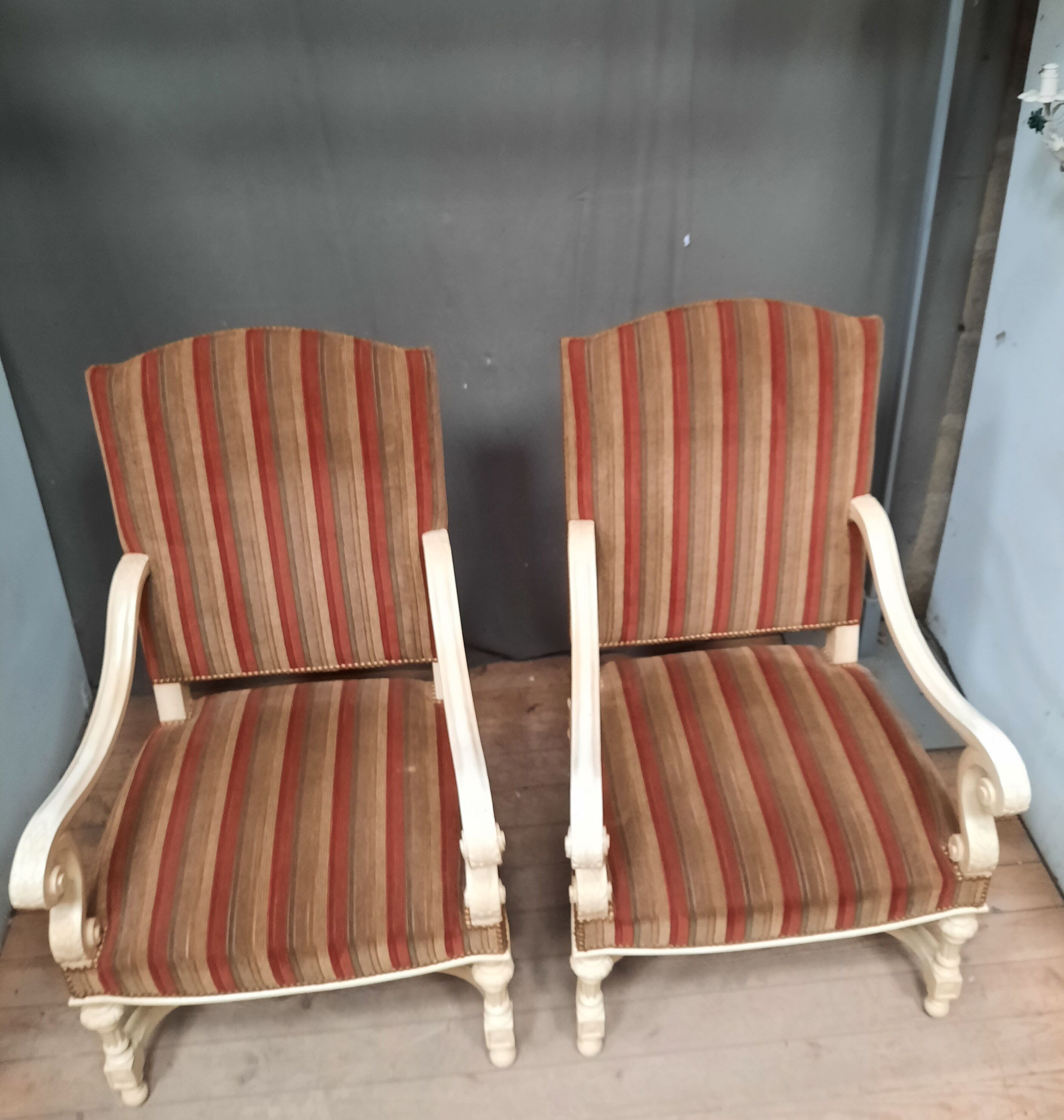 Pair of armchairs