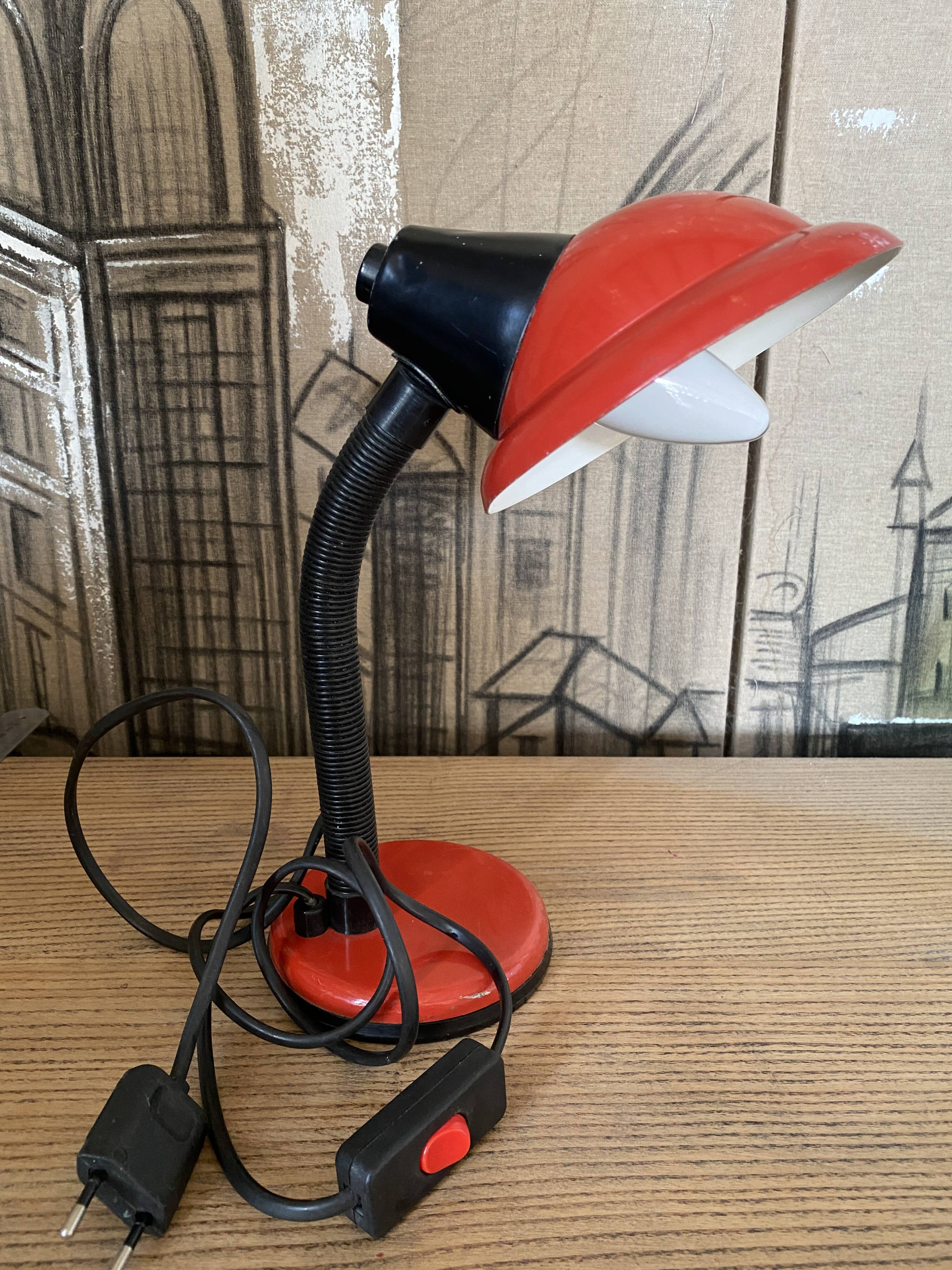 Desk lamp "Col de Cygne Aluminor Red Pop Art France - 1970 in Metal