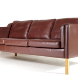 Danish vintage retro 3-seater sofa in Scandinavian oak Stouby leather from the 60s 70s