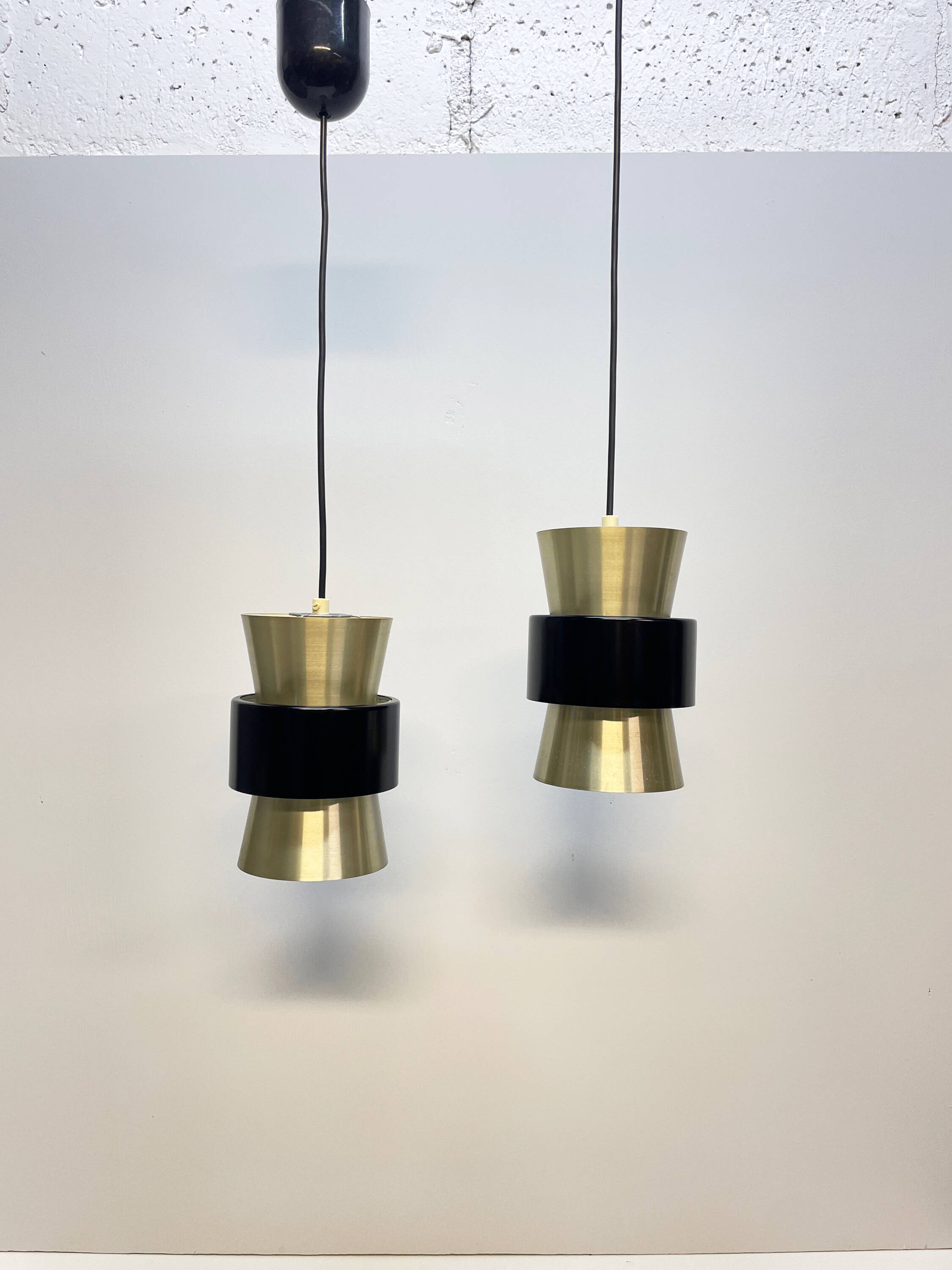 Paire de suspensions de style scandinave, Arnsdorf années 1960.