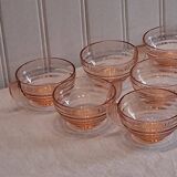 Set of 6 pink glass cups in very good condition.