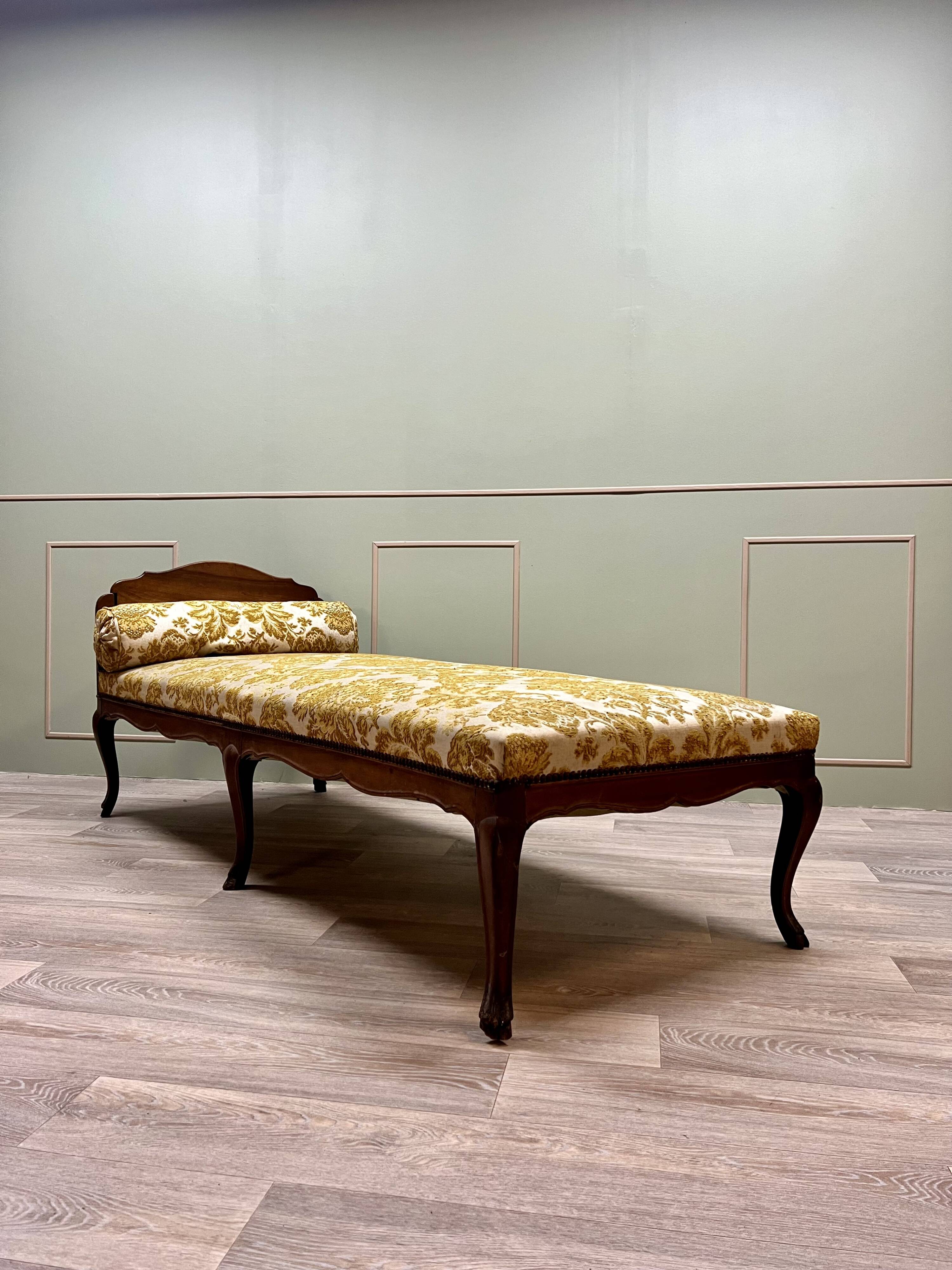 Resting Lily In Natural Wood Louis XV Style XIX Eme Century
