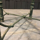 Table d’appoint en fer et vert patine antique