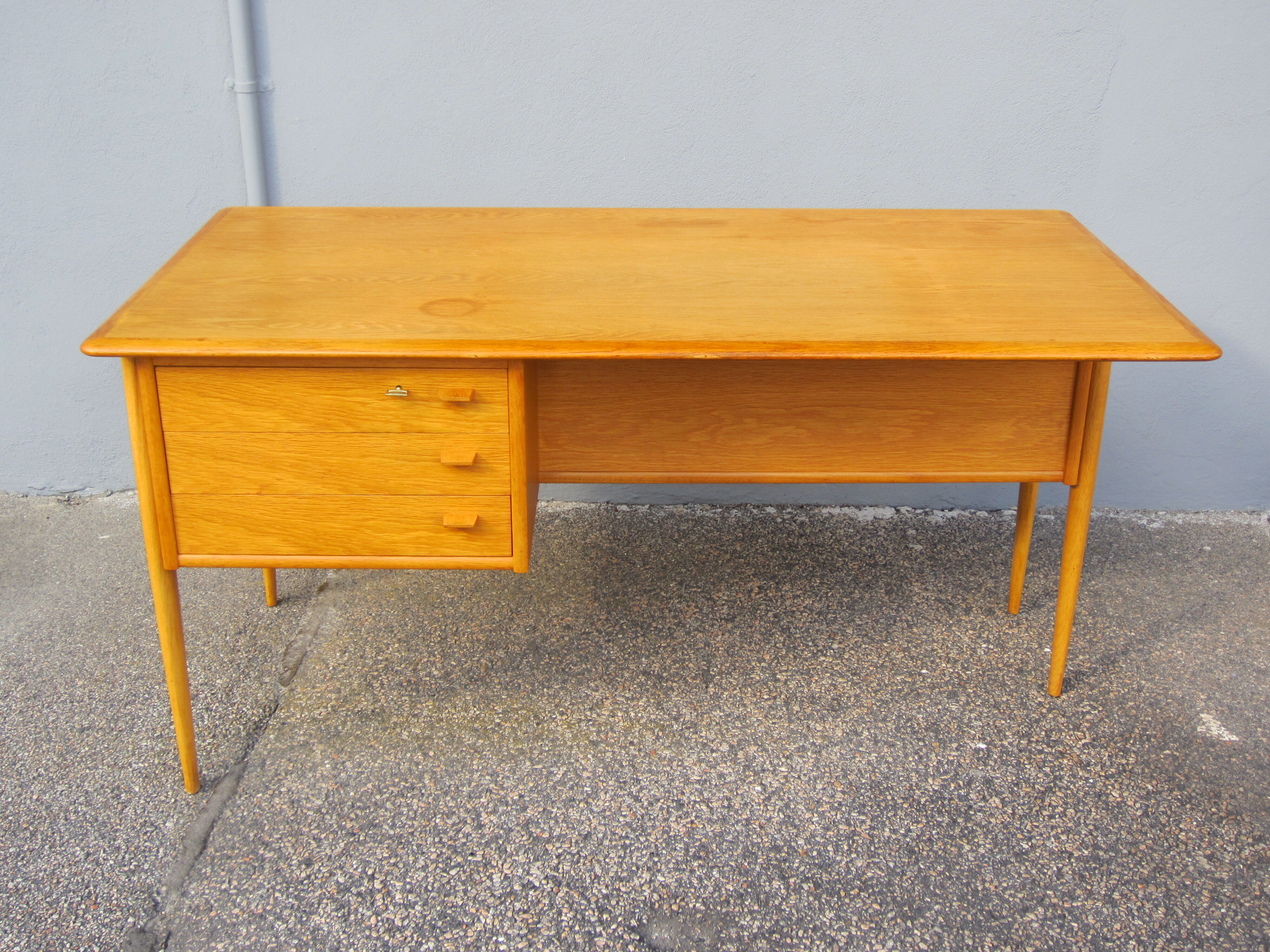 Scandinavian oak office